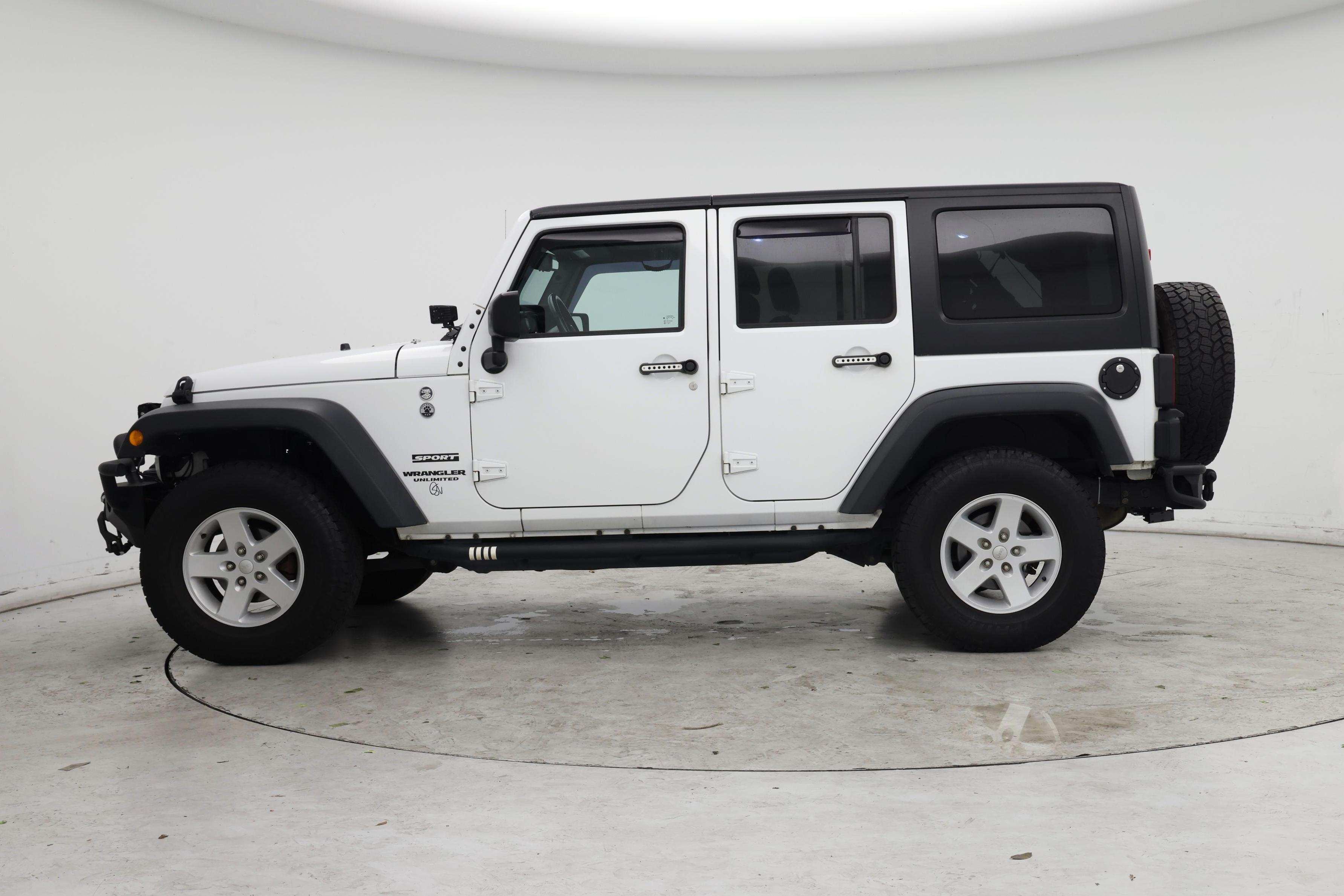 Thumbnail: 2017 Jeep Wrangler - 3
