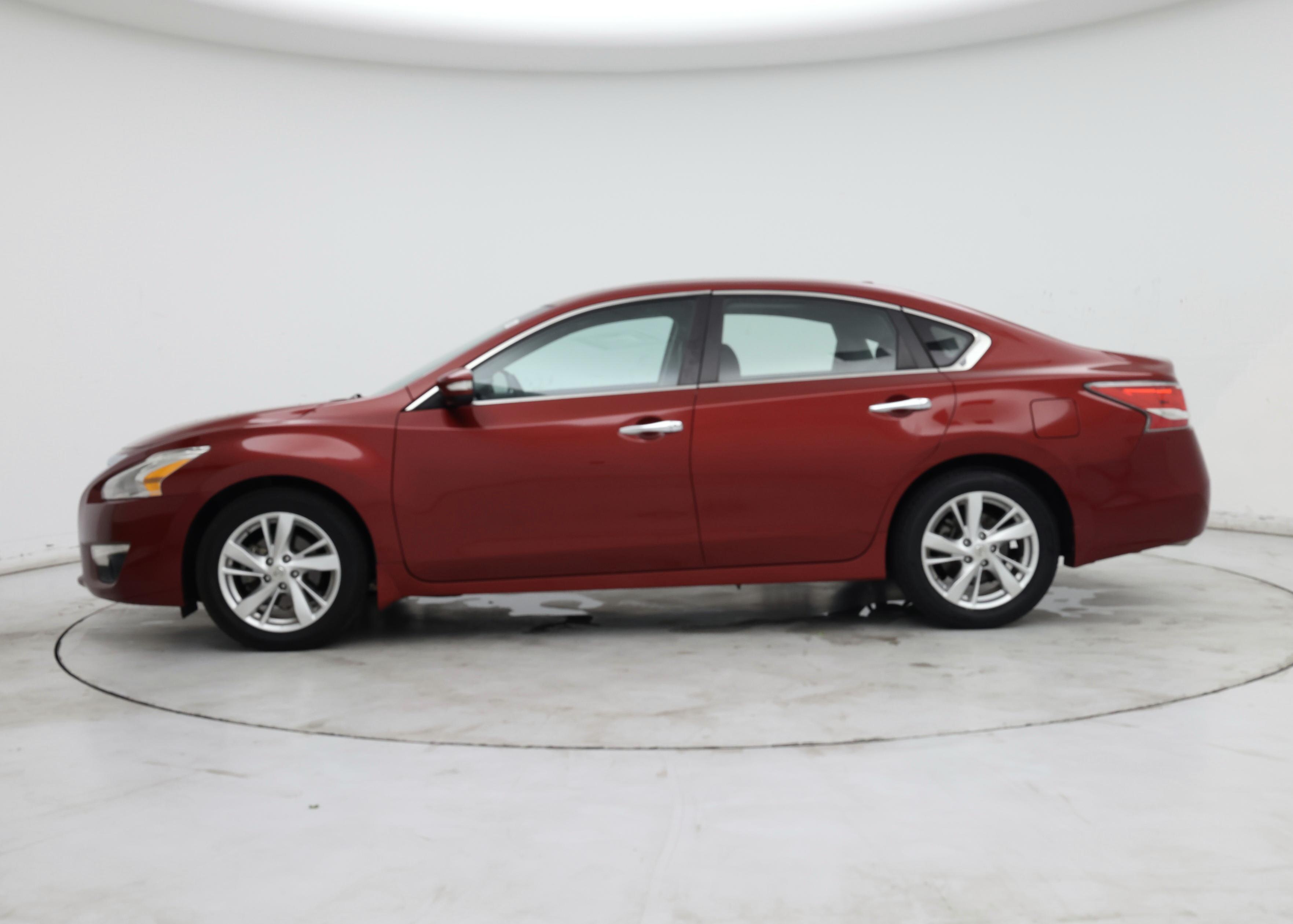 Thumbnail: 2015 Nissan Altima - 3