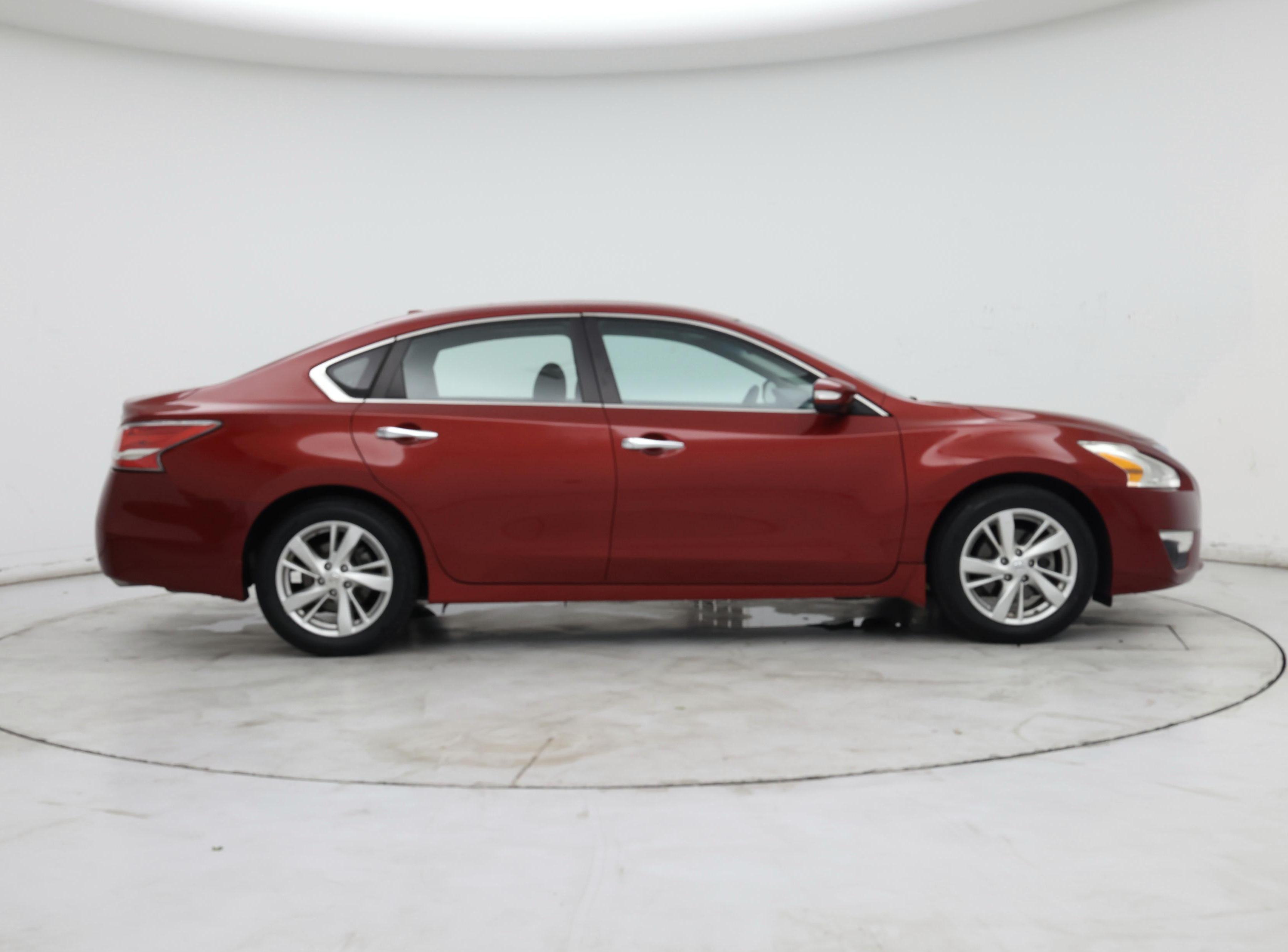 Thumbnail: 2015 Nissan Altima - 7
