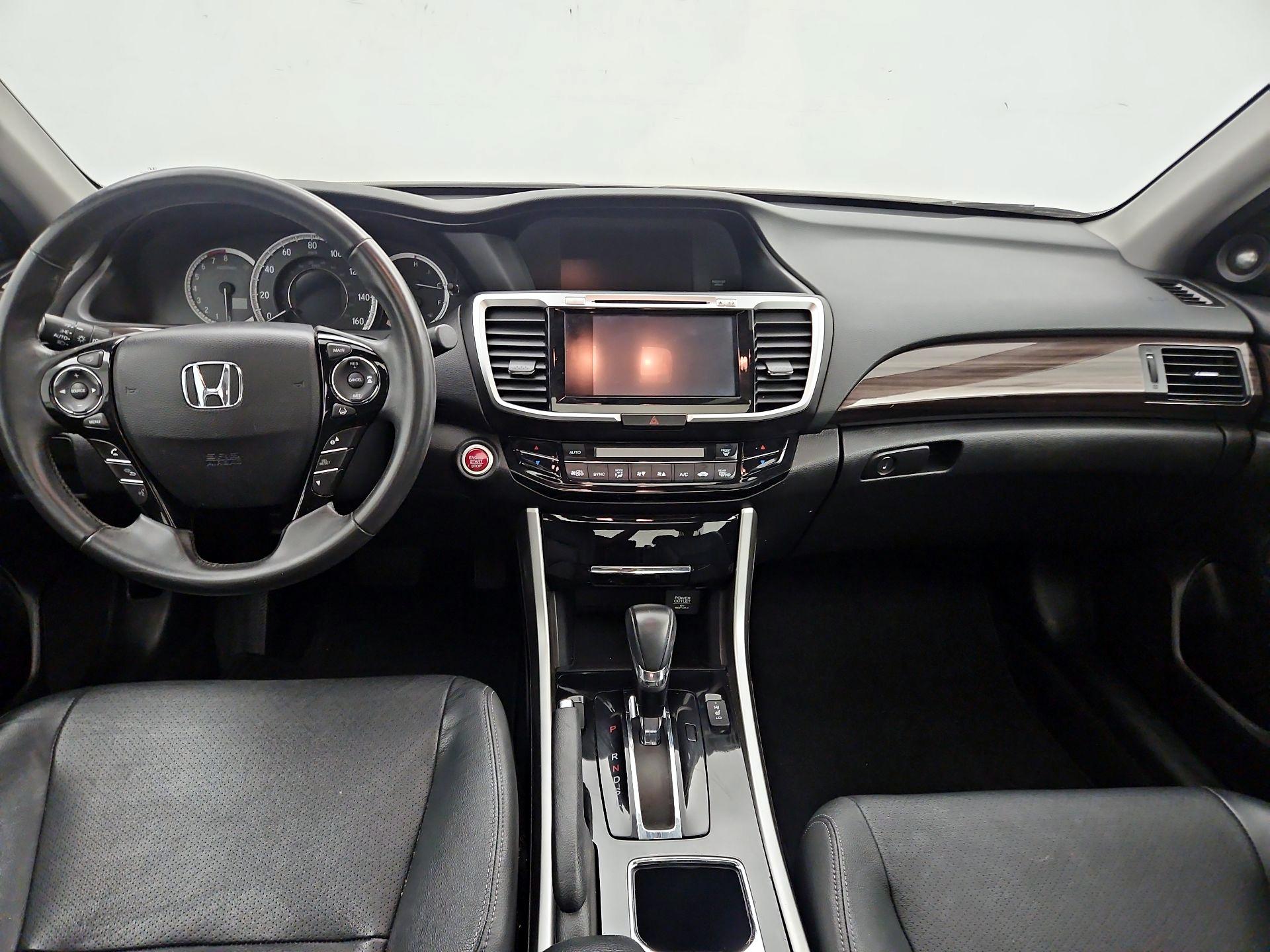 Thumbnail: 2017 Honda Accord - 9