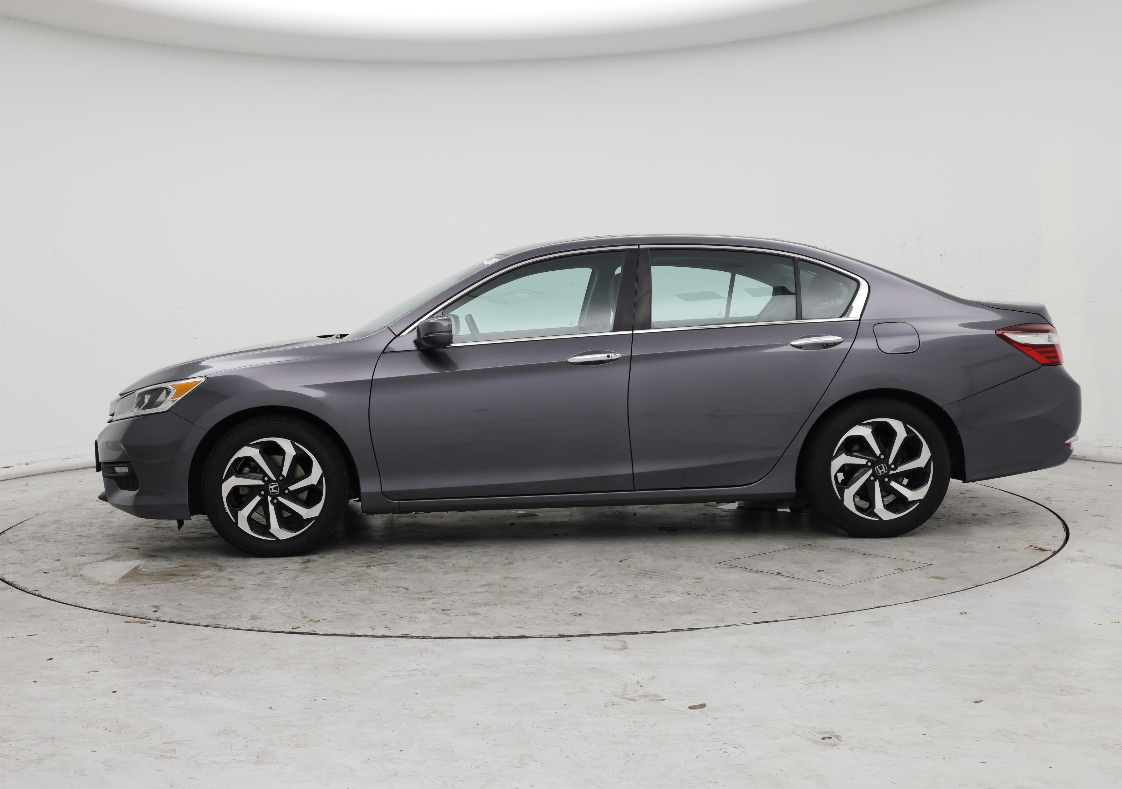 Thumbnail: 2017 Honda Accord - 3