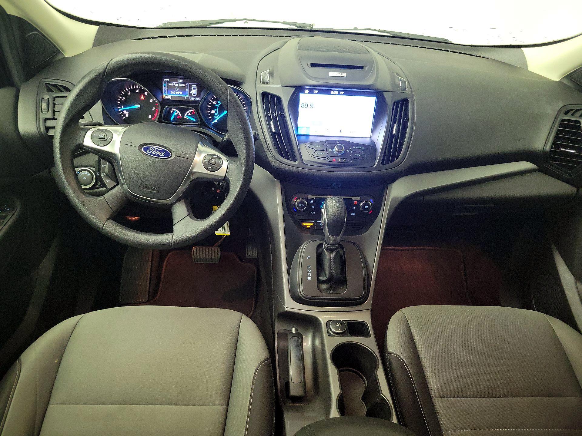 Thumbnail: 2016 Ford Escape - 9