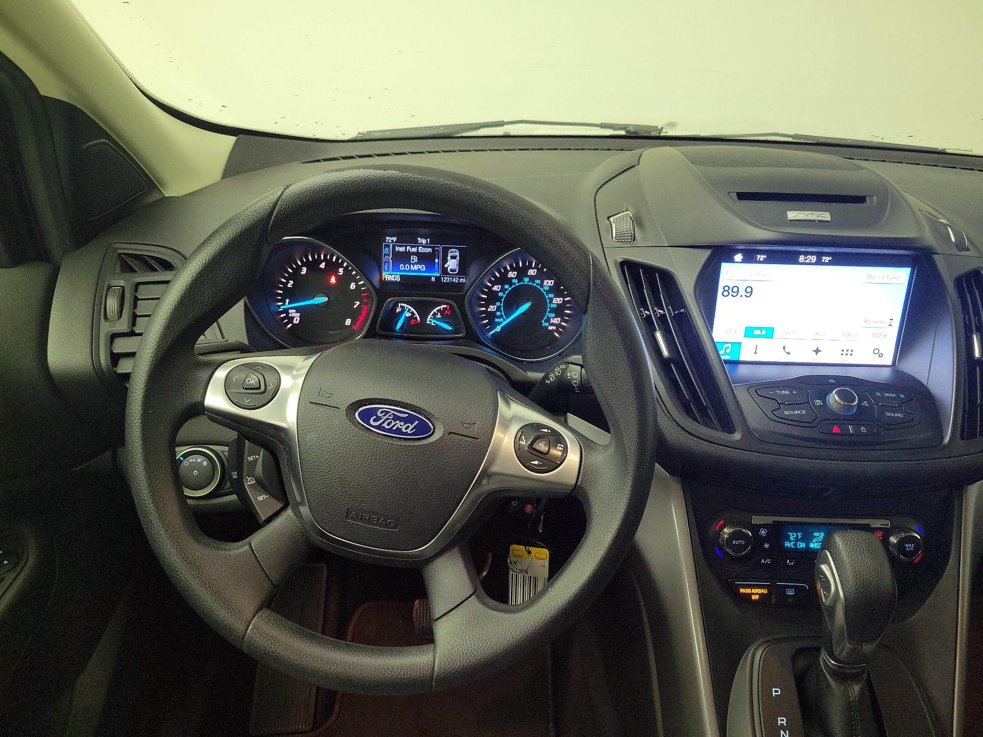 Thumbnail: 2016 Ford Escape - 10