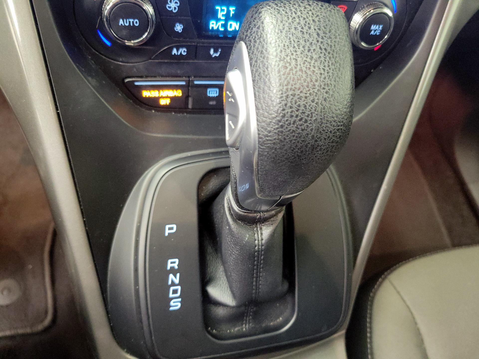 Thumbnail: 2016 Ford Escape - 17