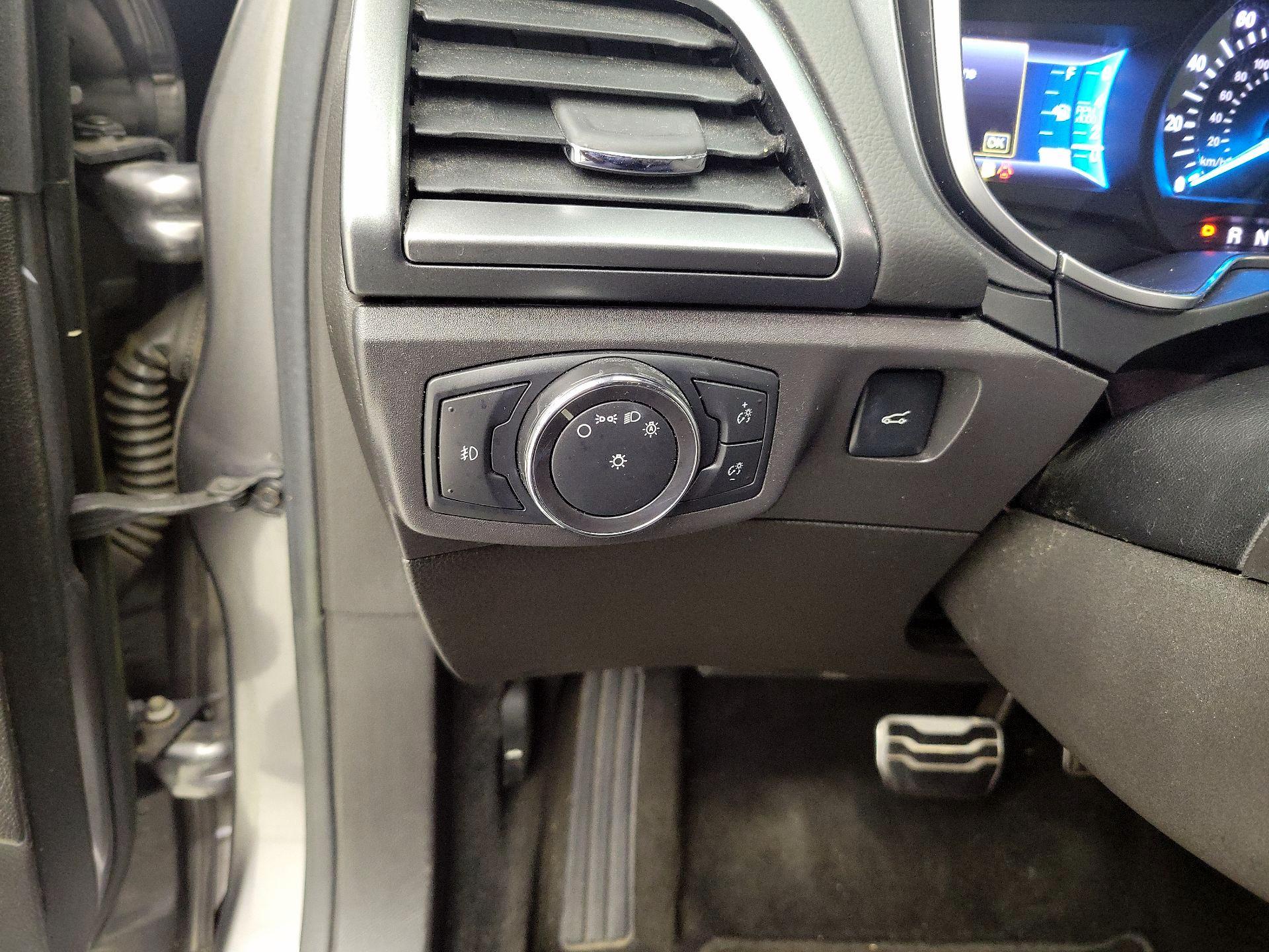 Thumbnail: 2014 Ford Fusion - 13