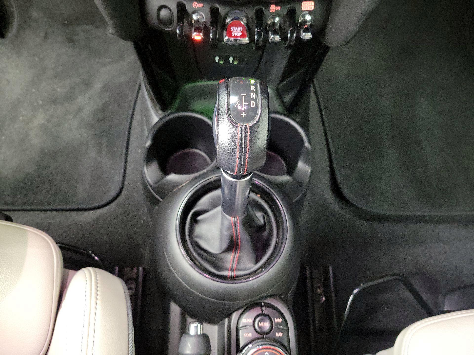 Thumbnail: 2019 MINI Cooper Hardtop - 18