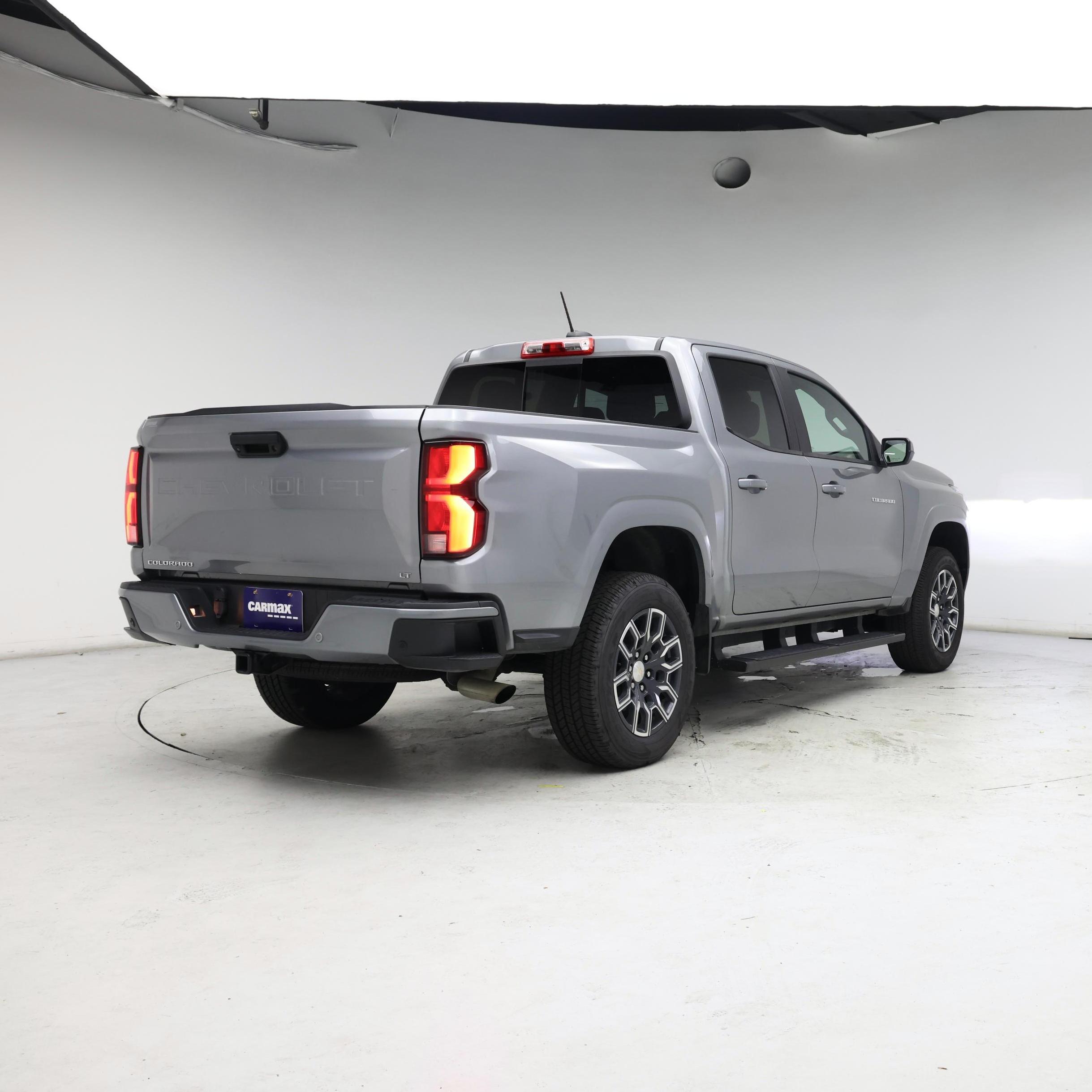 Thumbnail: 2023 Chevrolet Colorado - 8