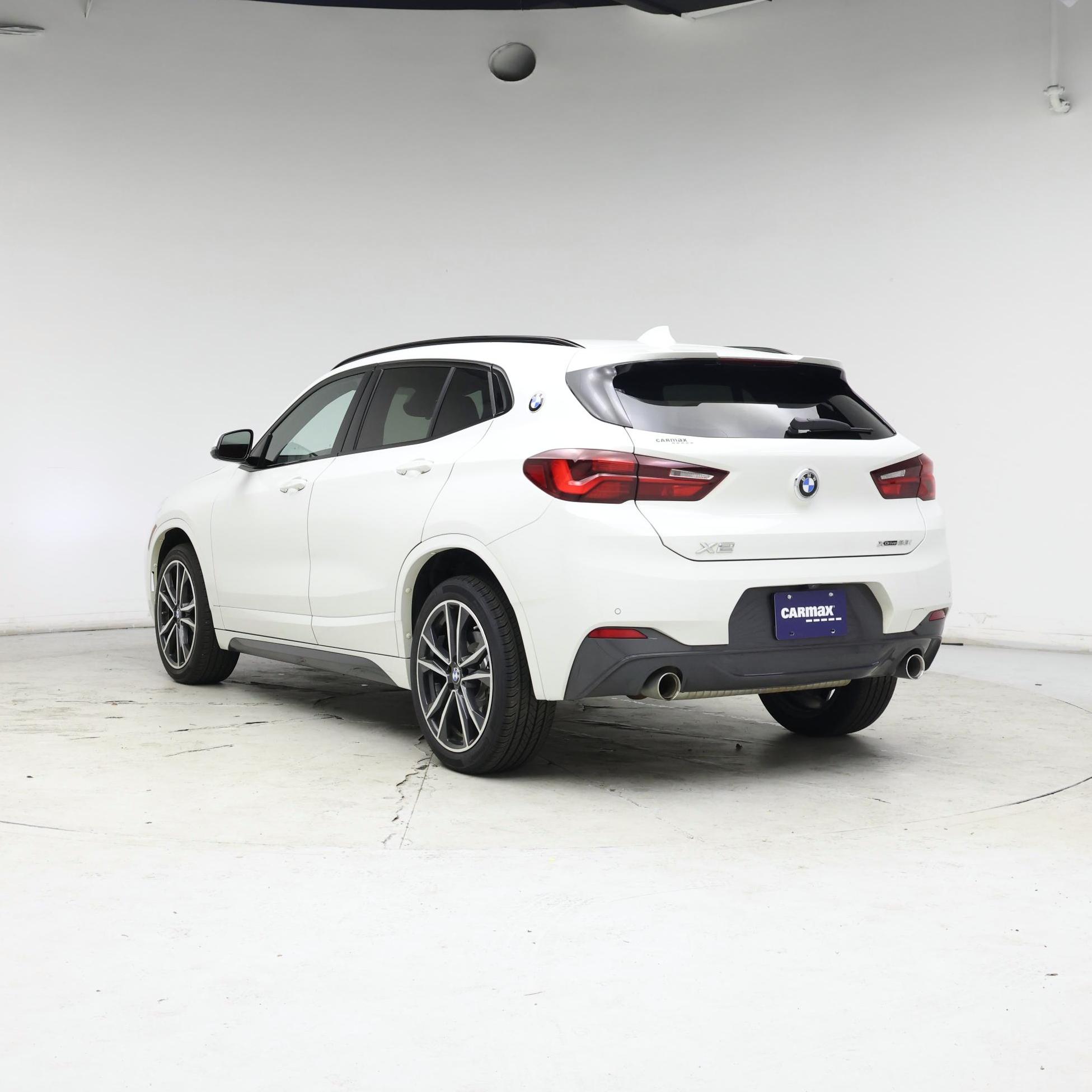 Thumbnail: 2023 BMW X2 - 2