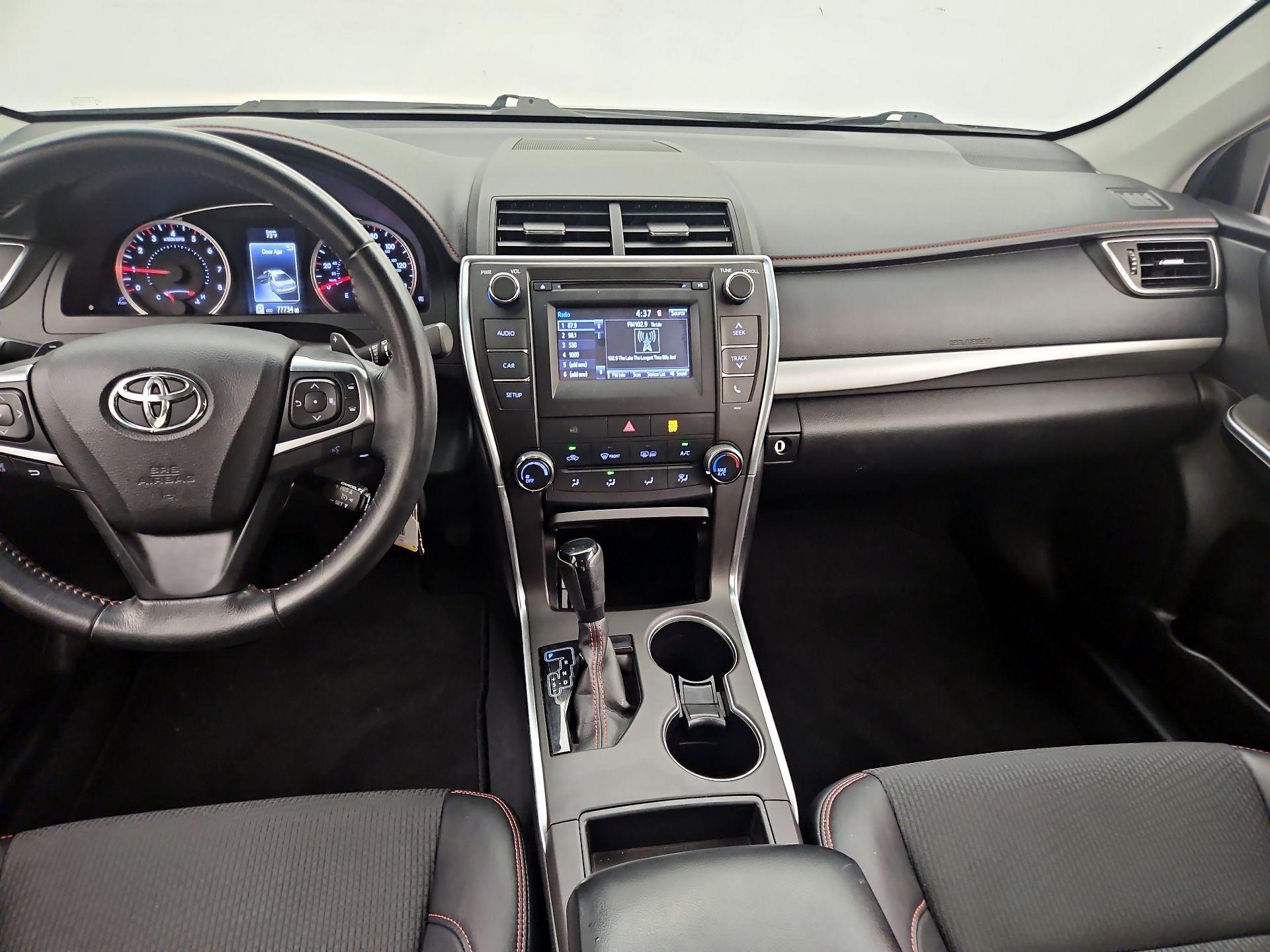 Thumbnail: 2016 Toyota Camry - 9