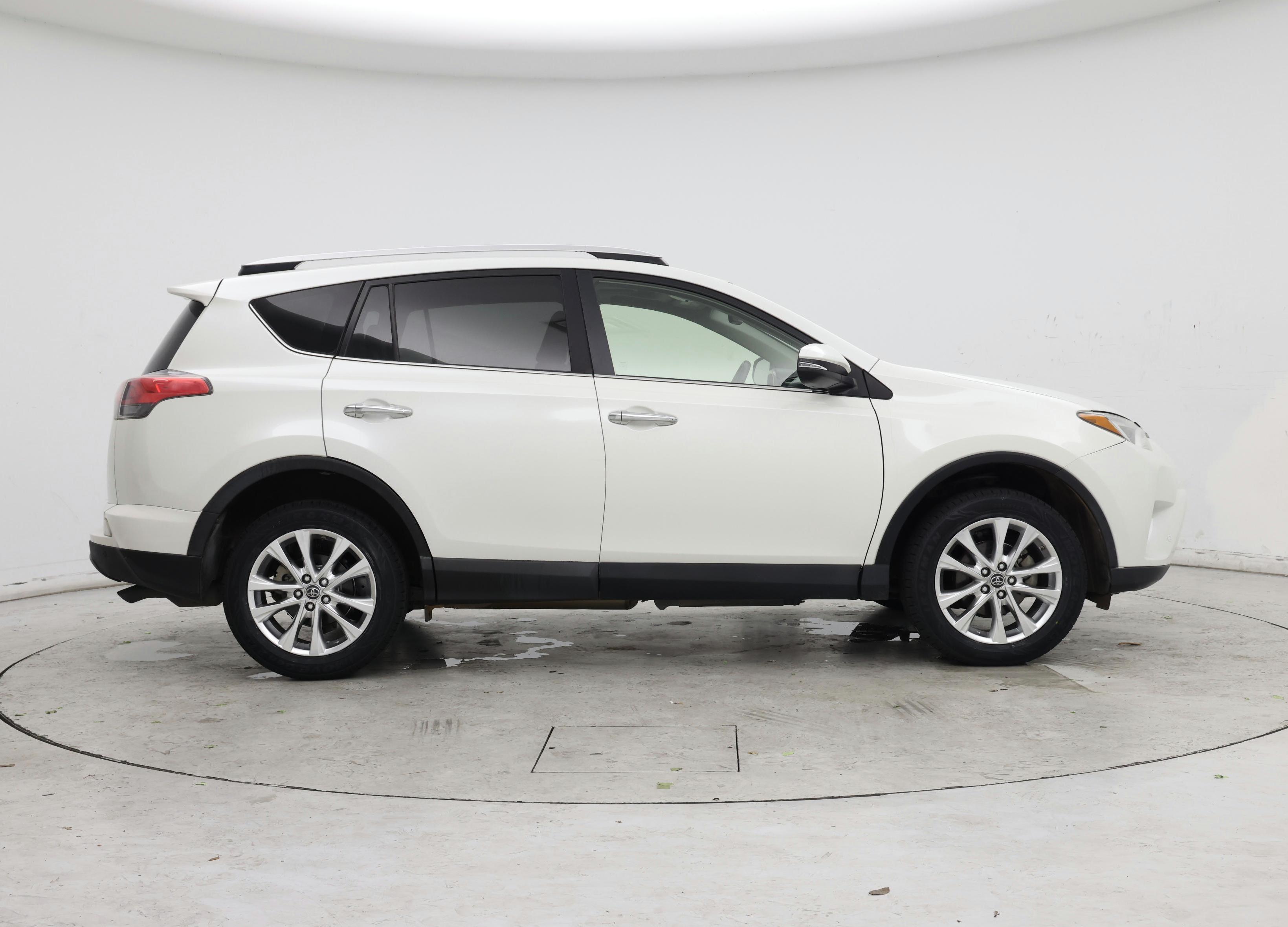 Thumbnail: 2016 Toyota RAV4 - 7
