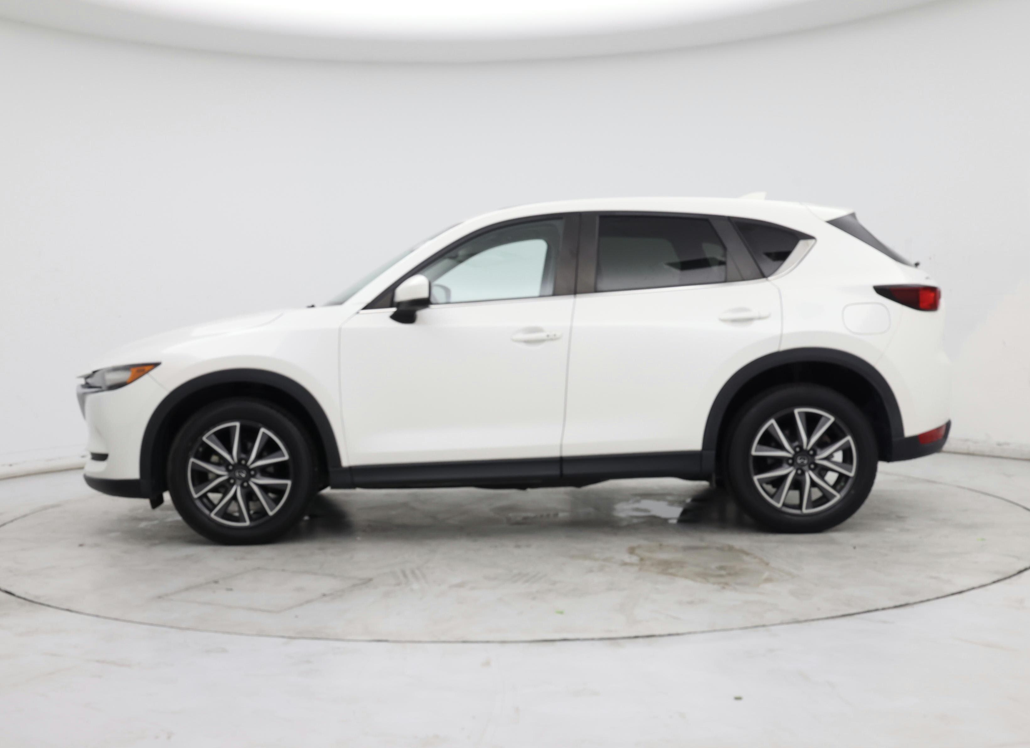 Thumbnail: 2018 Mazda CX-5 - 3