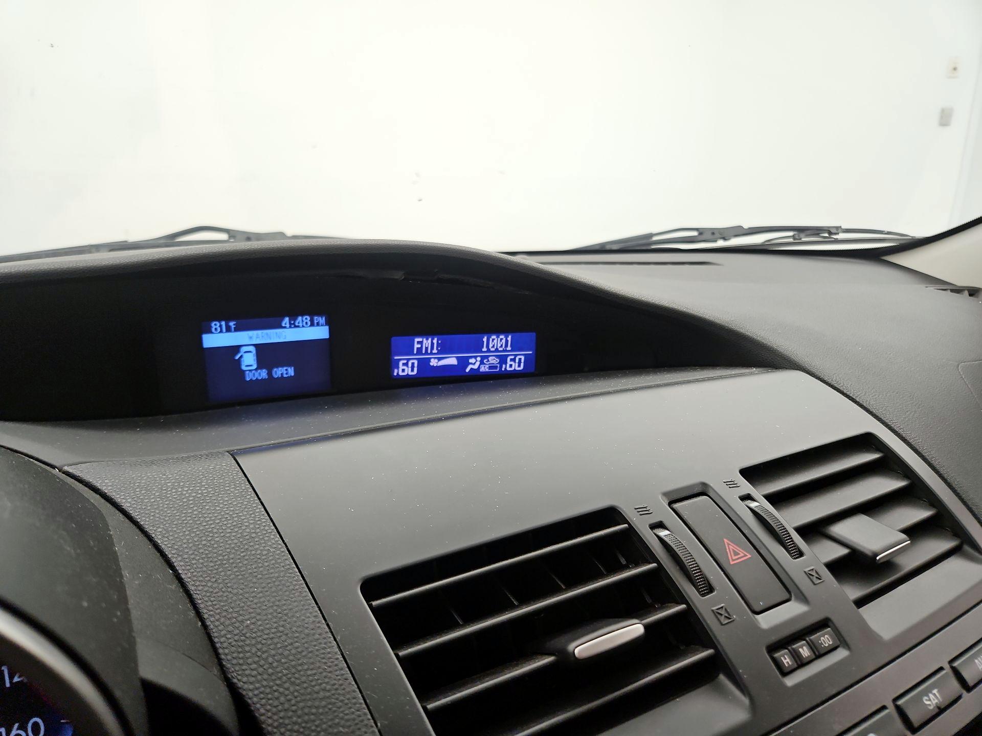 Thumbnail: 2013 Mazda Mazda3 - 14