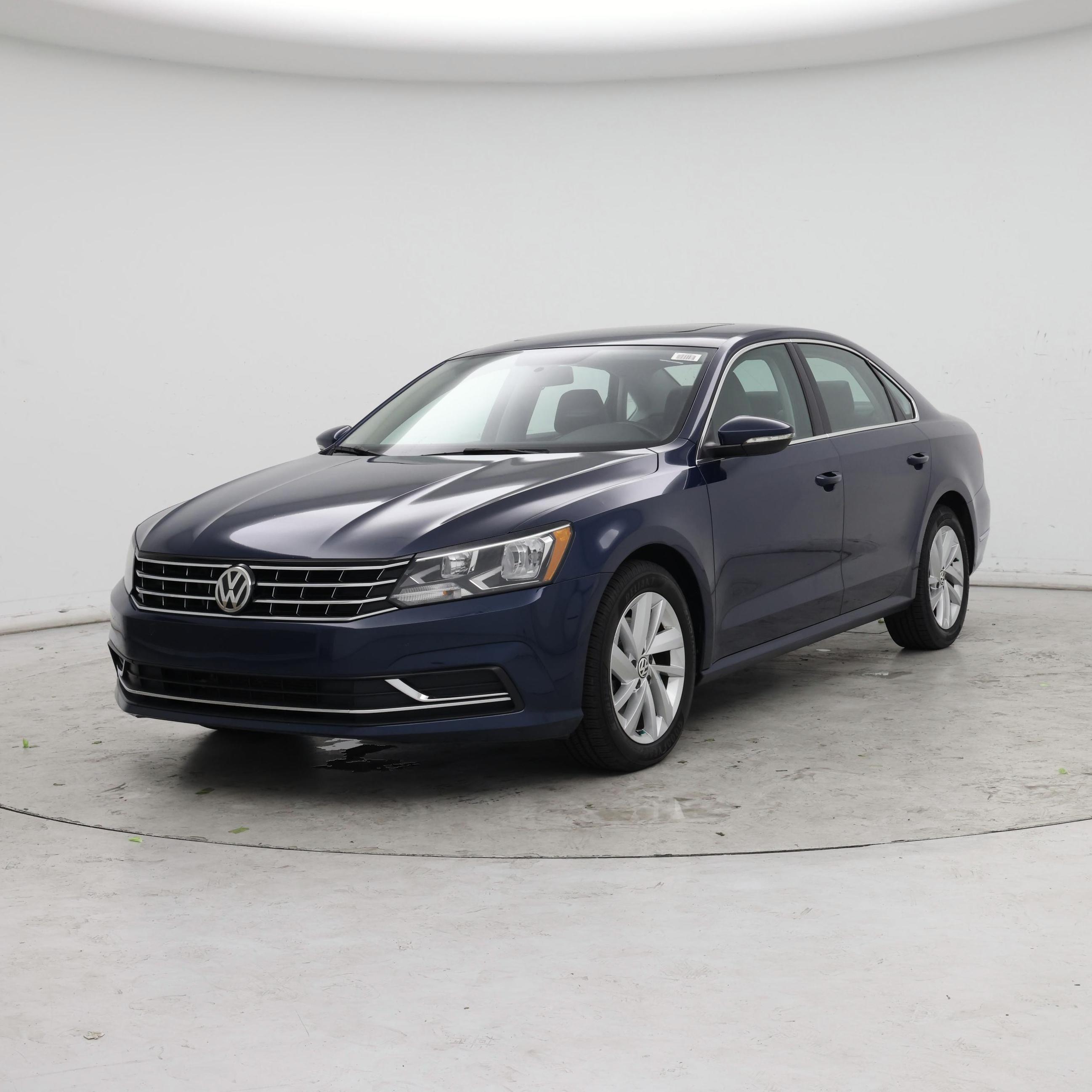 Thumbnail: 2018 Volkswagen Passat - 4