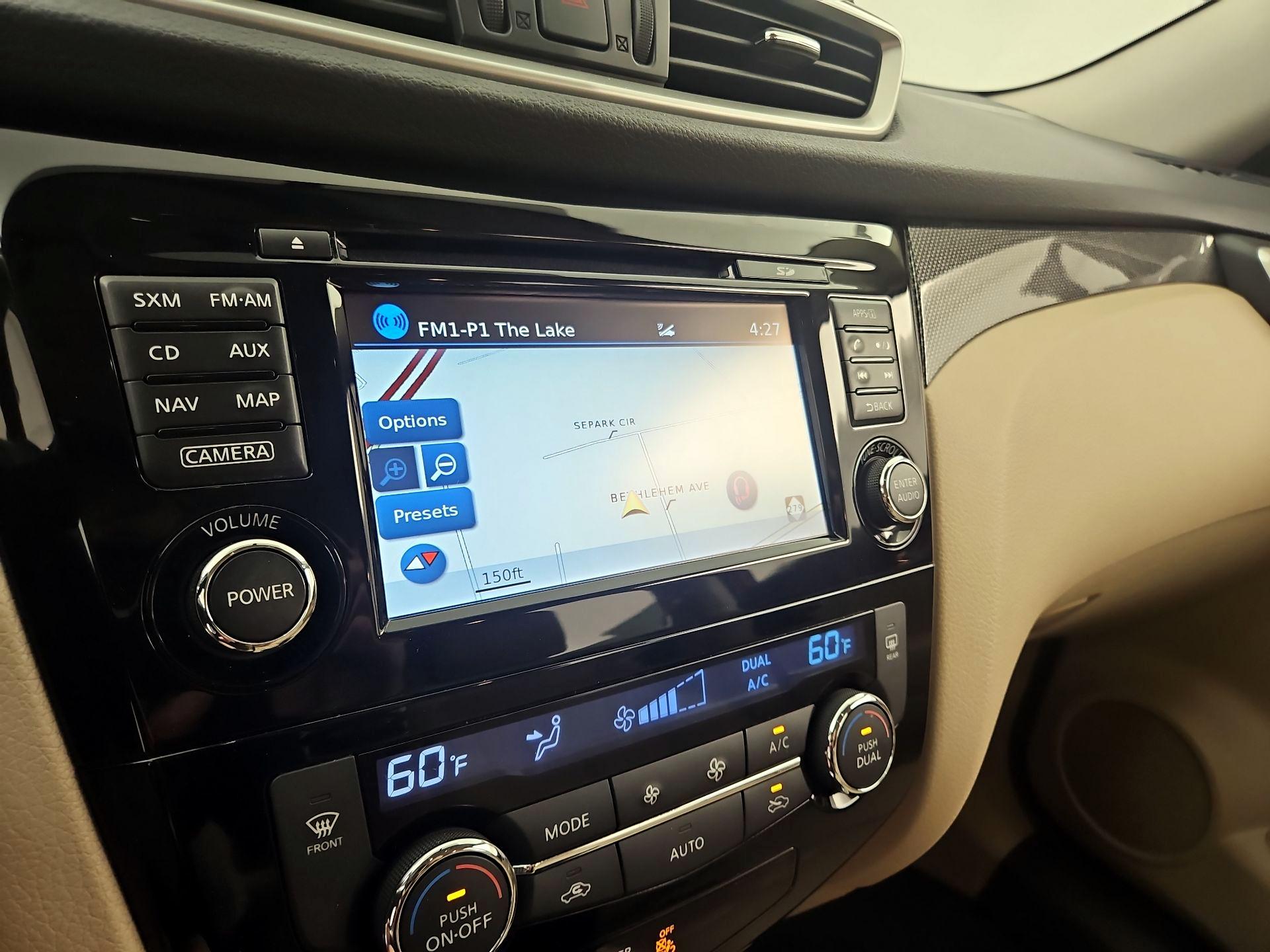 Thumbnail: 2016 Nissan Rogue - 14