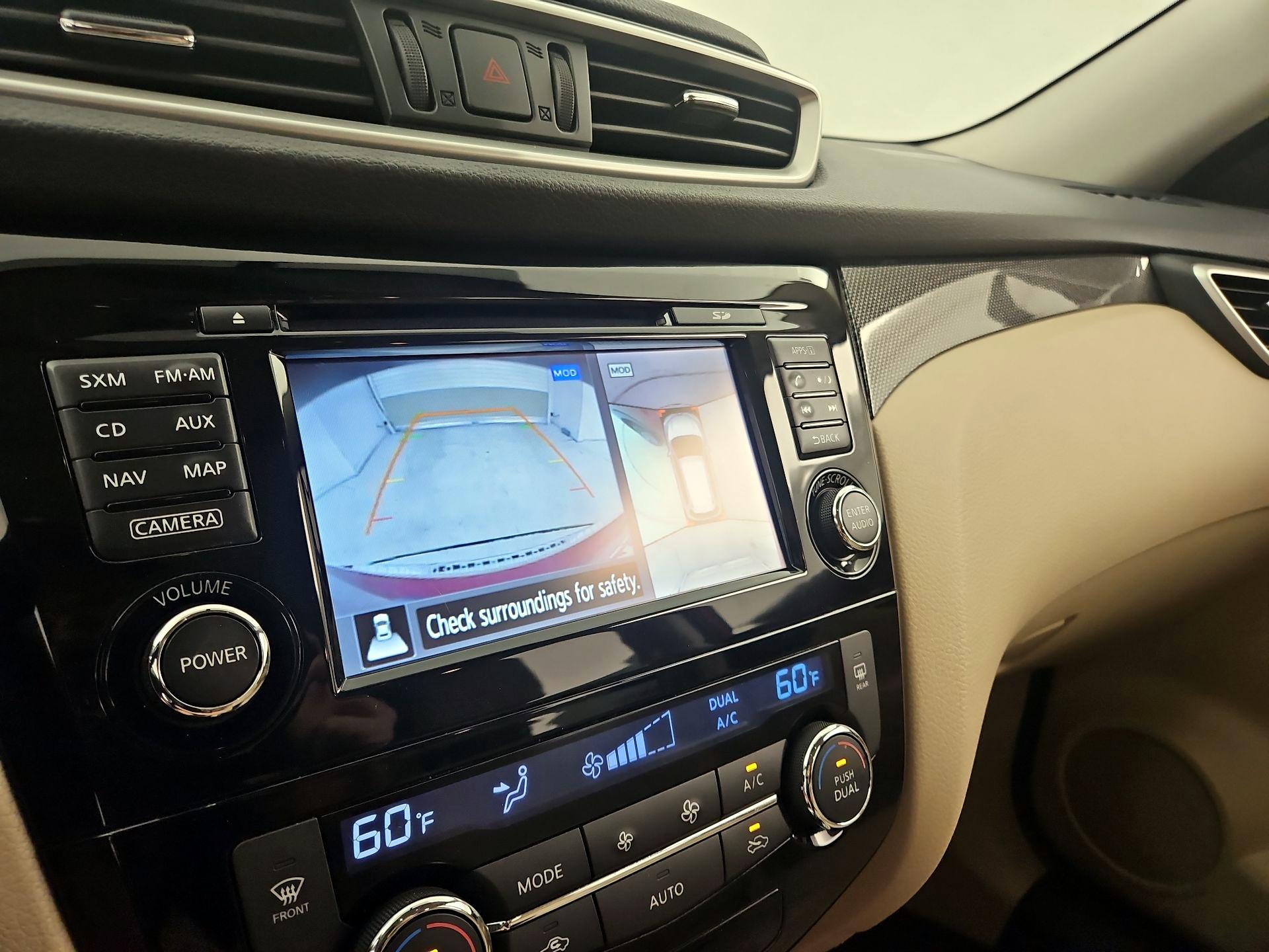 Thumbnail: 2016 Nissan Rogue - 15