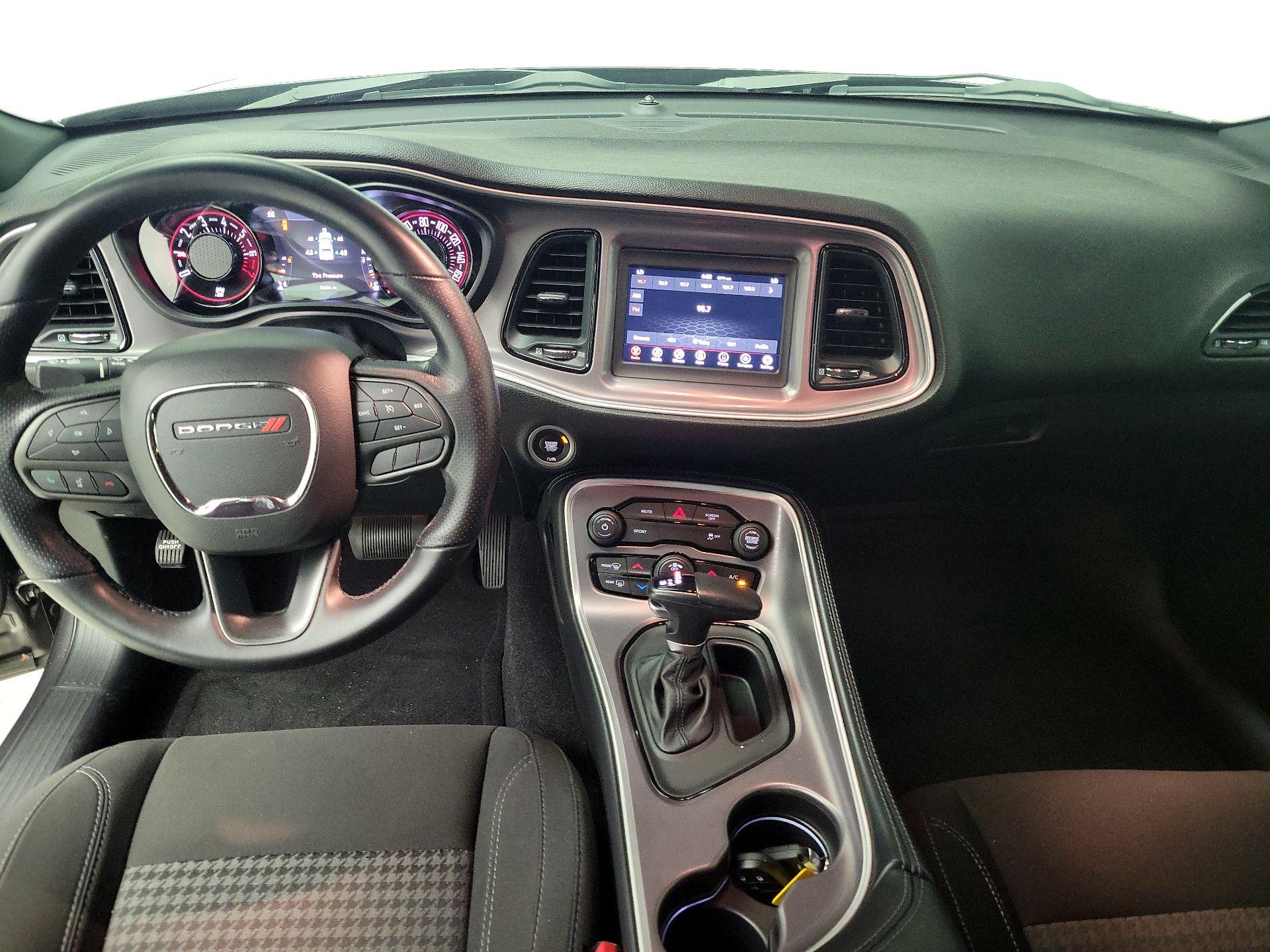 Thumbnail: 2022 Dodge Challenger - 9