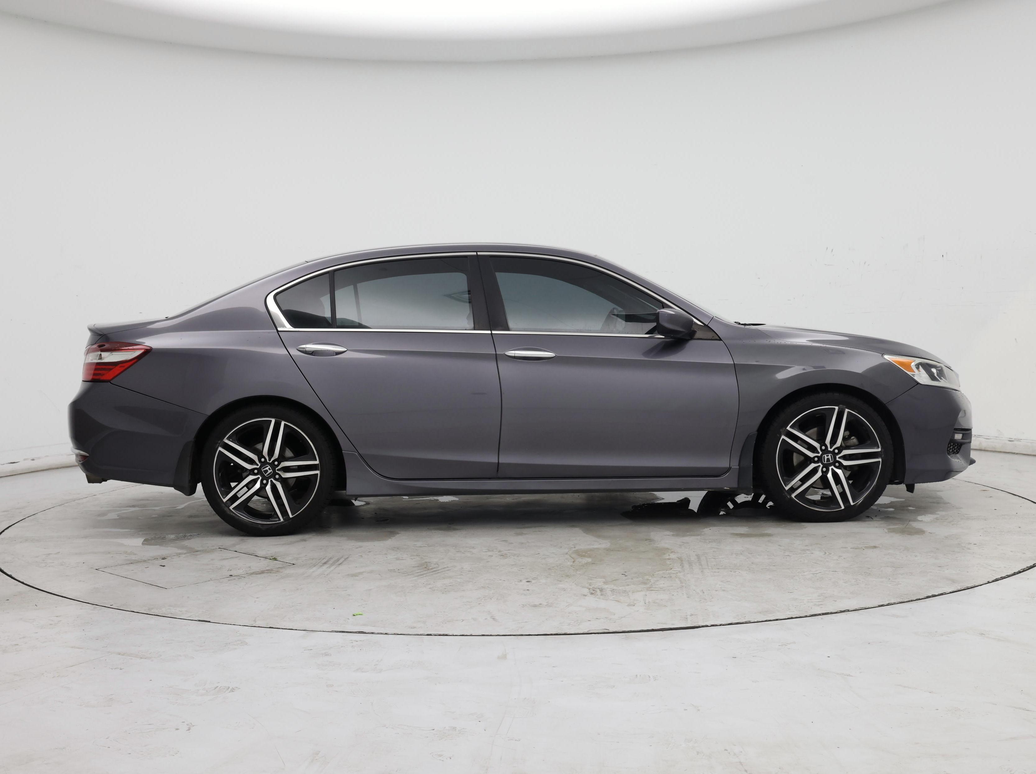 Thumbnail: 2017 Honda Accord - 7