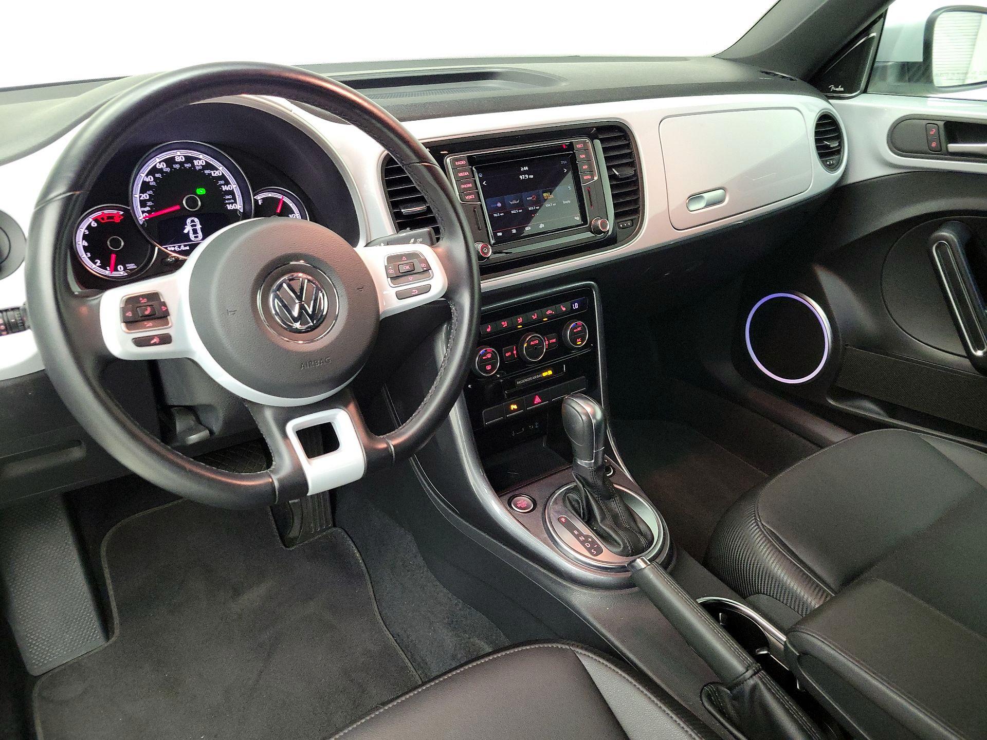 Thumbnail: 2019 Volkswagen Beetle - 9
