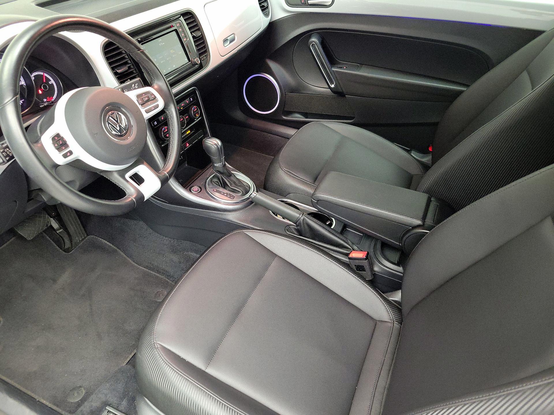 Thumbnail: 2019 Volkswagen Beetle - 11