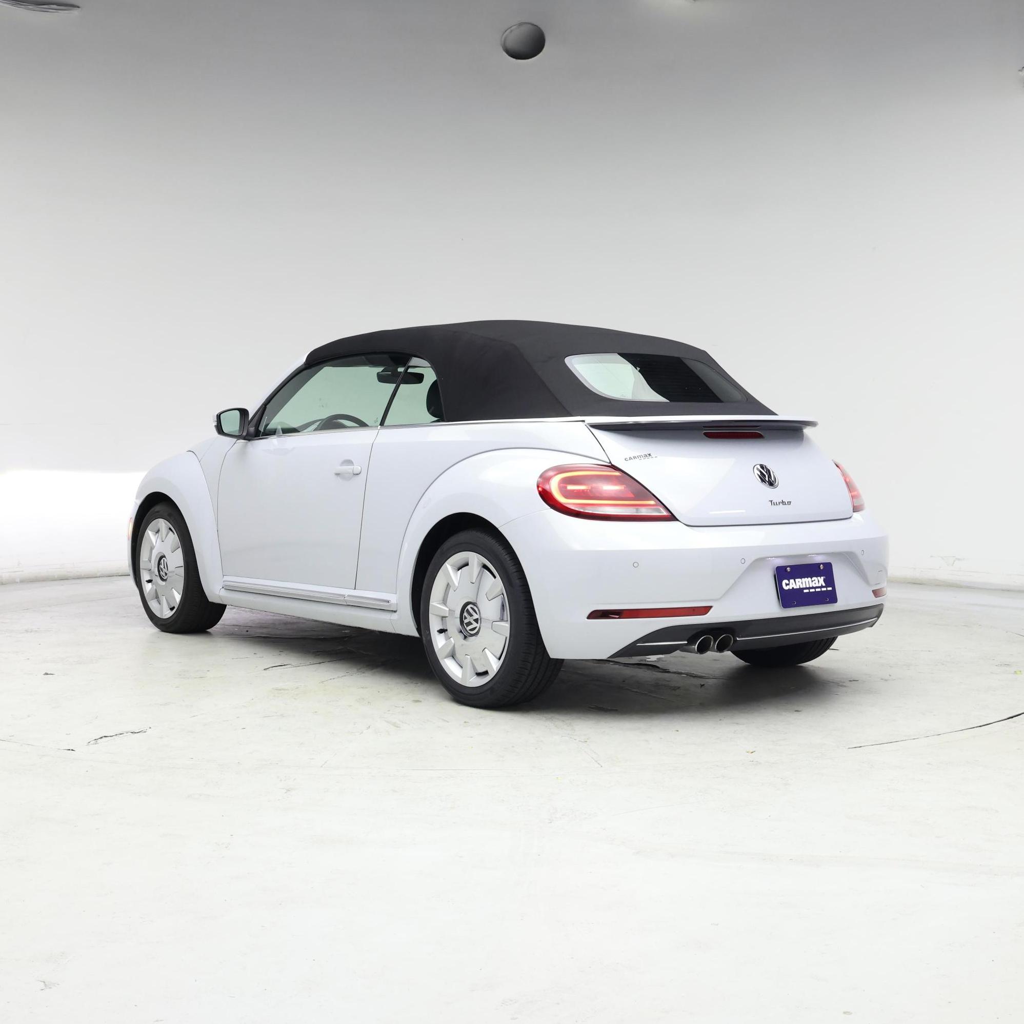 Thumbnail: 2019 Volkswagen Beetle - 2