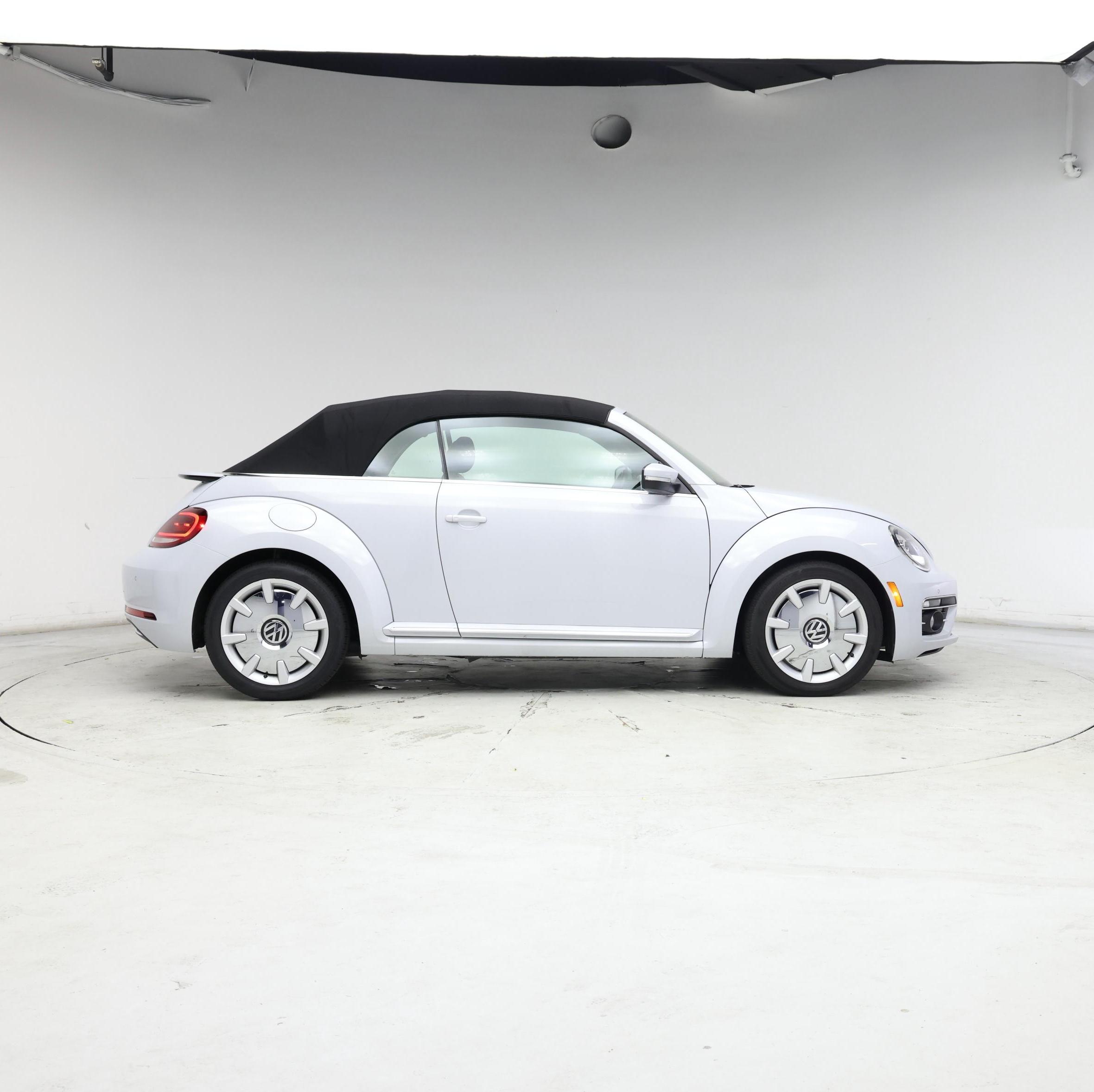Thumbnail: 2019 Volkswagen Beetle - 7