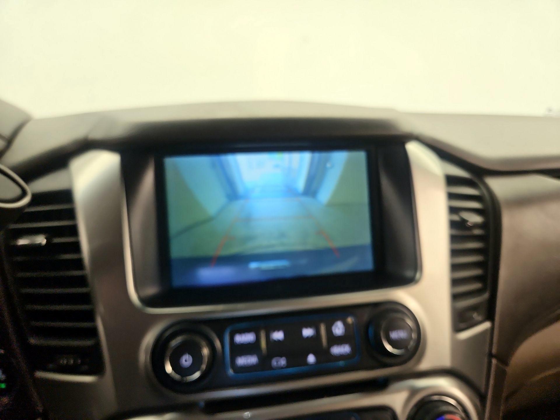 Thumbnail: 2019 Chevrolet Tahoe - 15