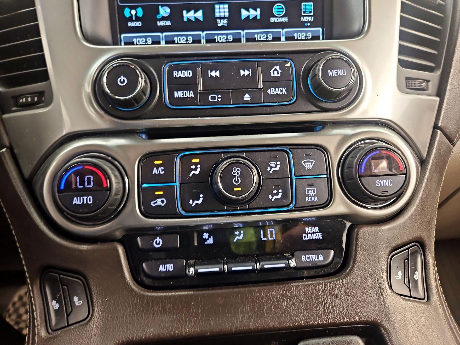 Thumbnail: 2019 Chevrolet Tahoe - 17