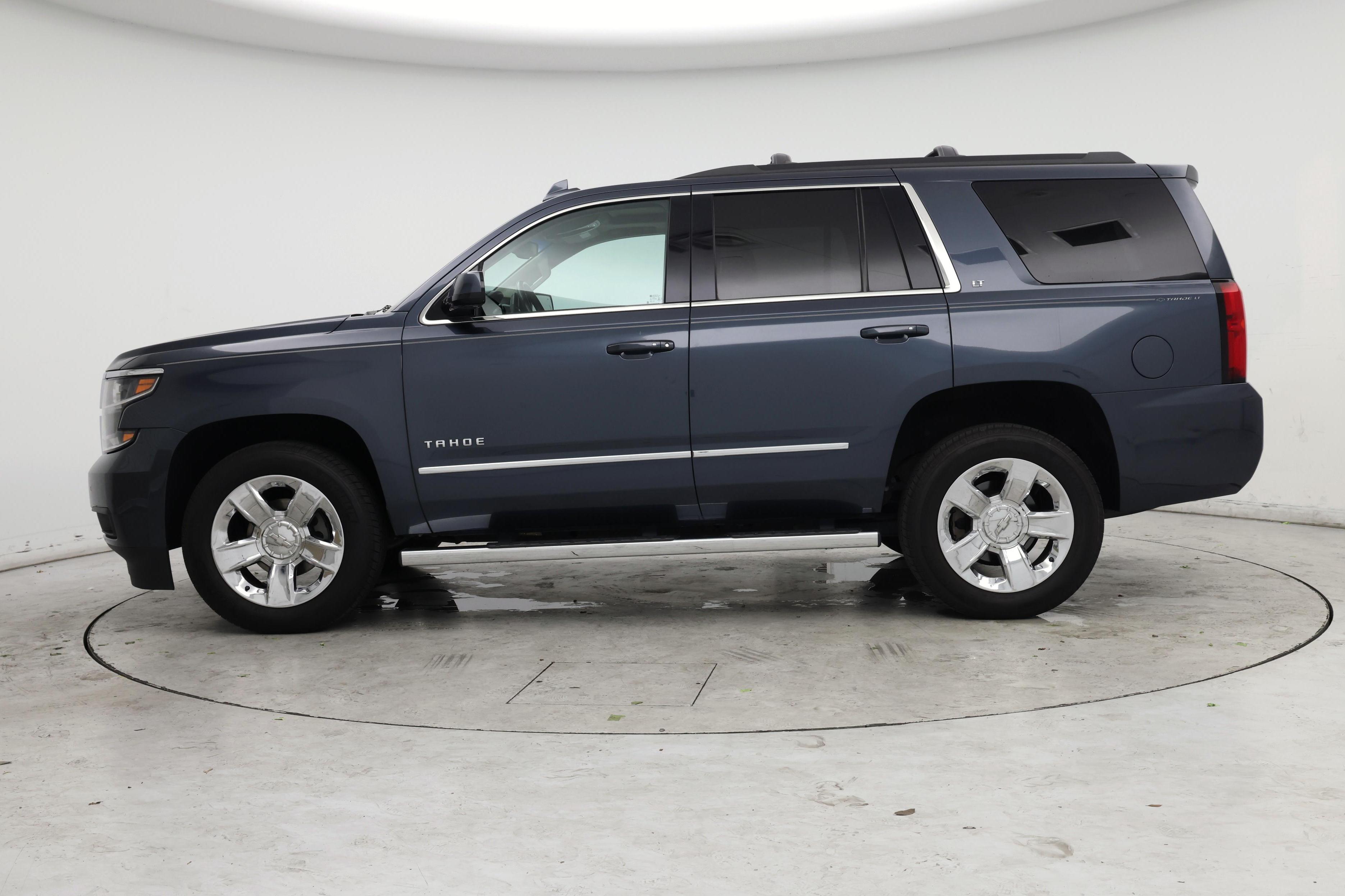 Thumbnail: 2019 Chevrolet Tahoe - 3