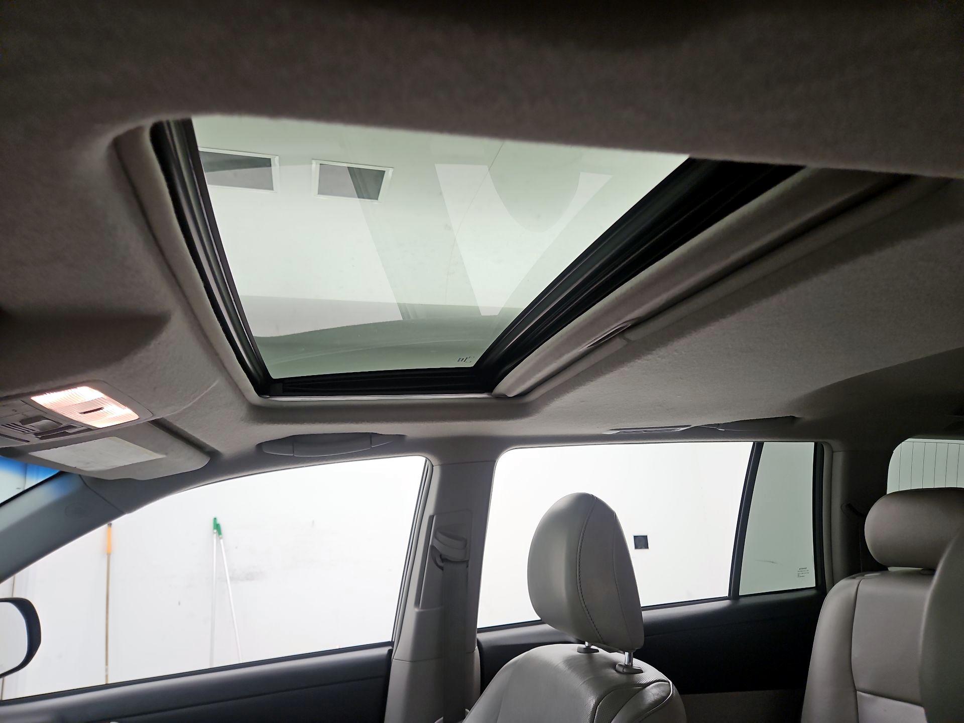 Thumbnail: 2013 Toyota Highlander - 18