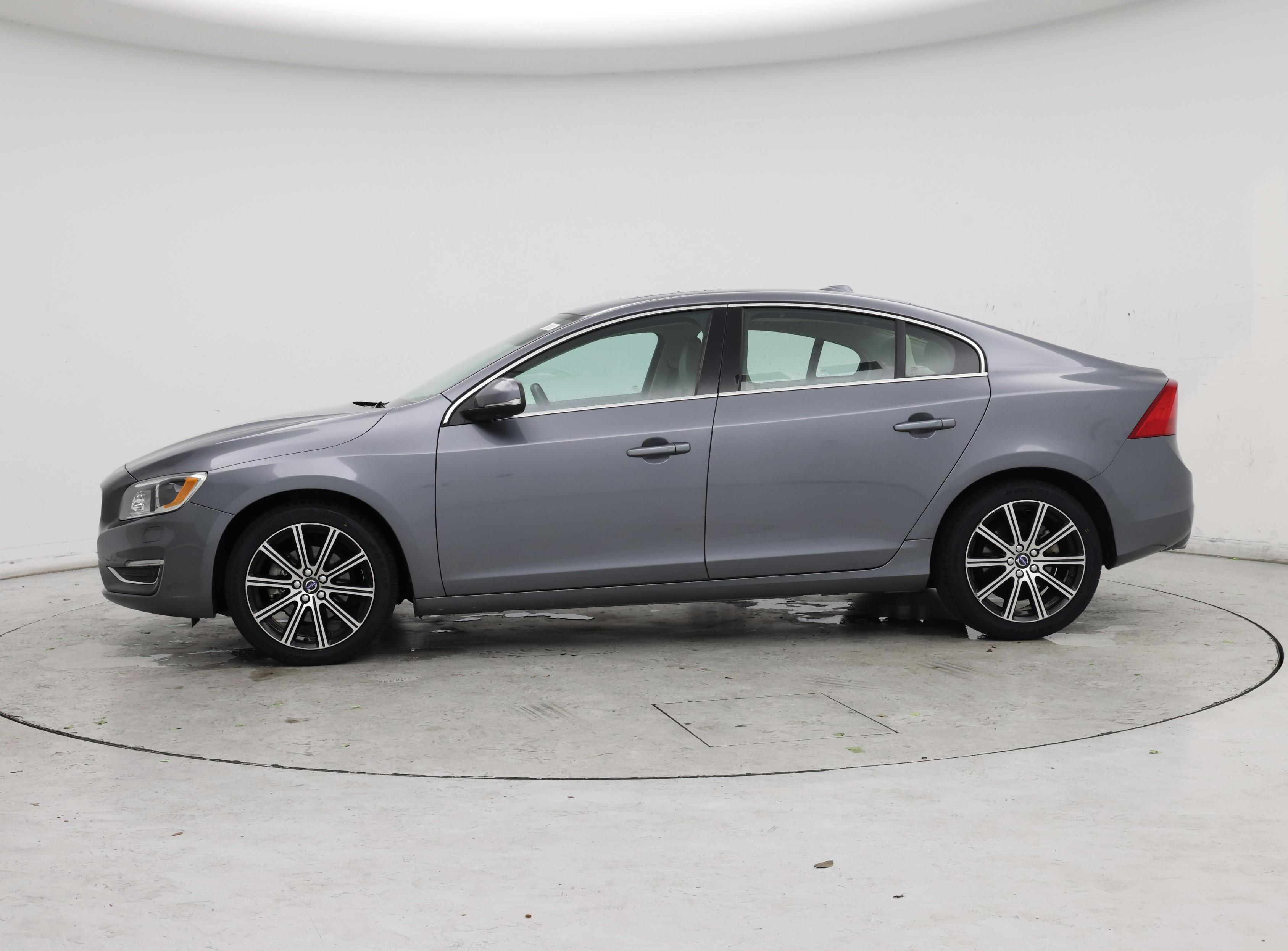 Thumbnail: 2018 Volvo S60 - 3