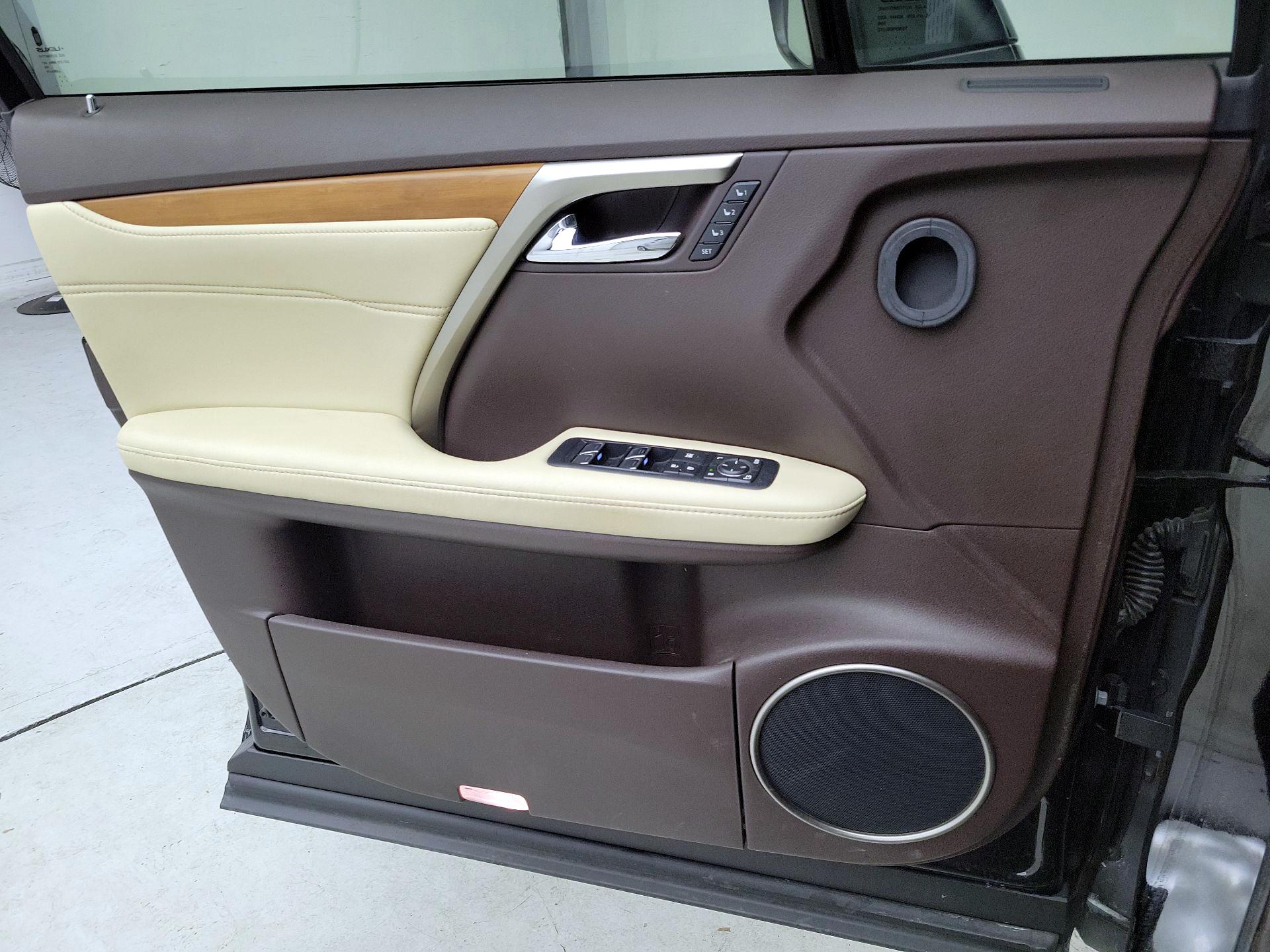 Thumbnail: 2016 Lexus RX - 12