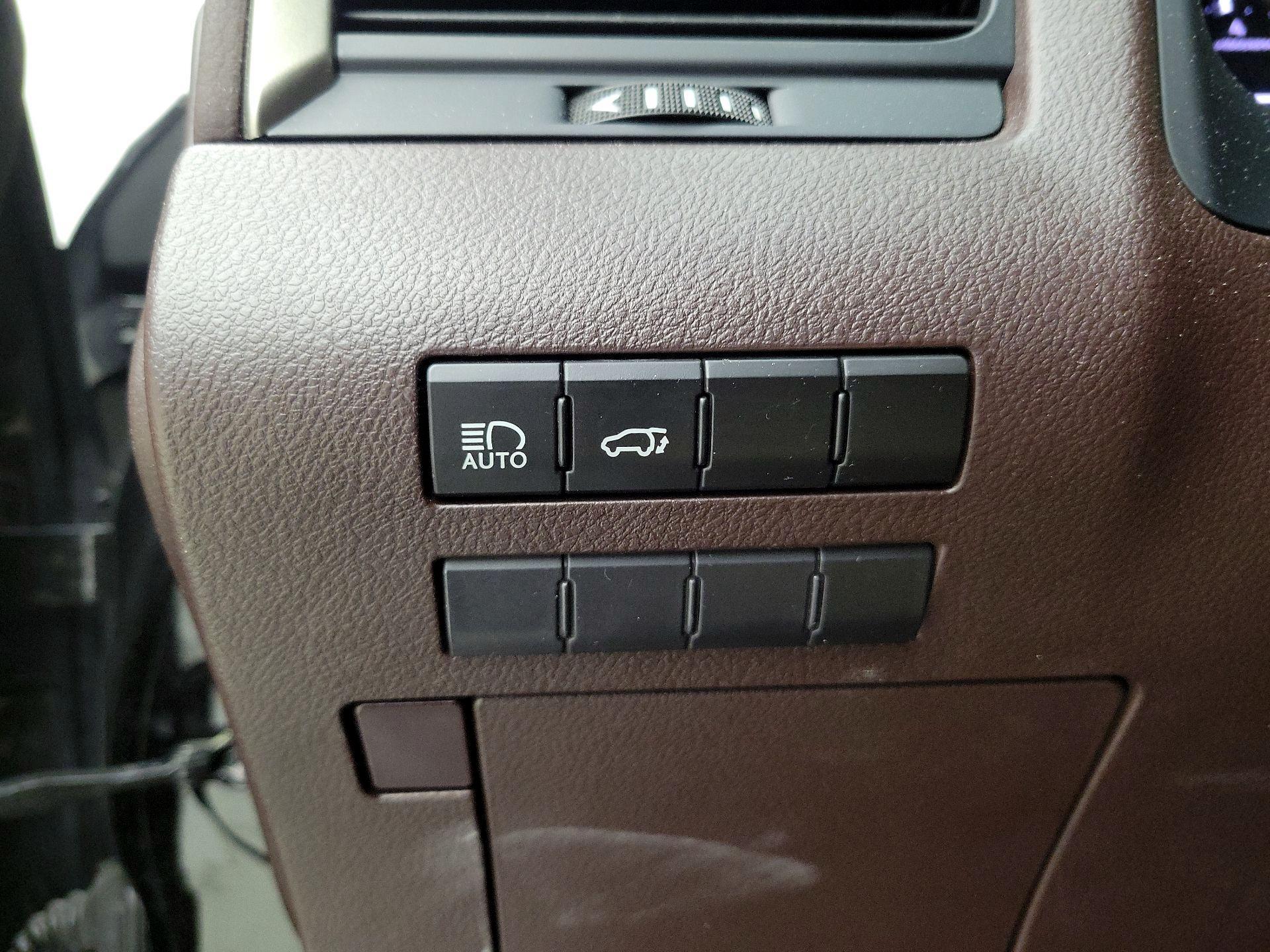 Thumbnail: 2016 Lexus RX - 13