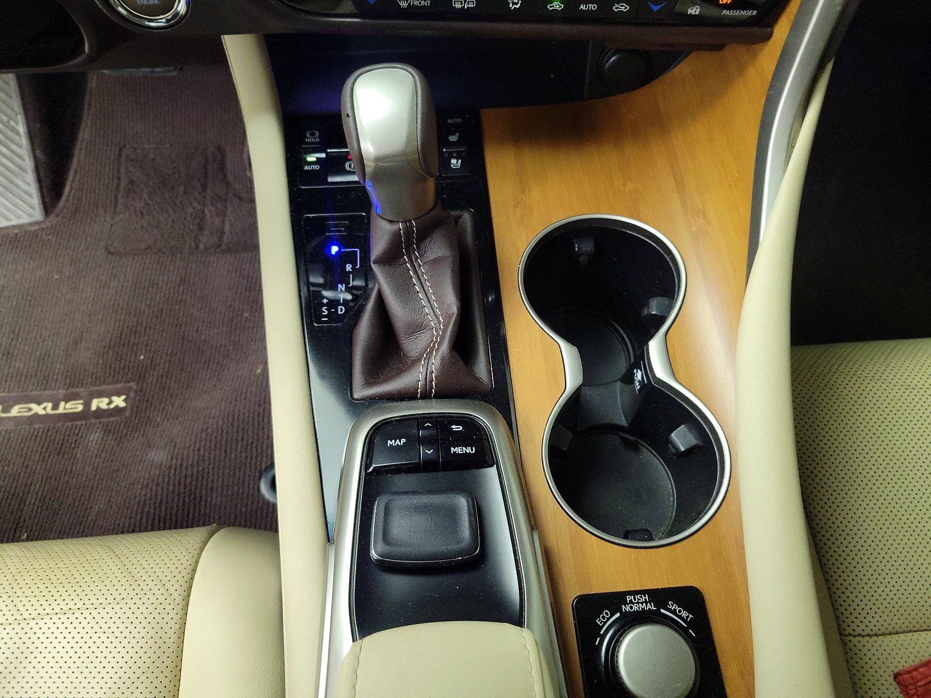 Thumbnail: 2016 Lexus RX - 18