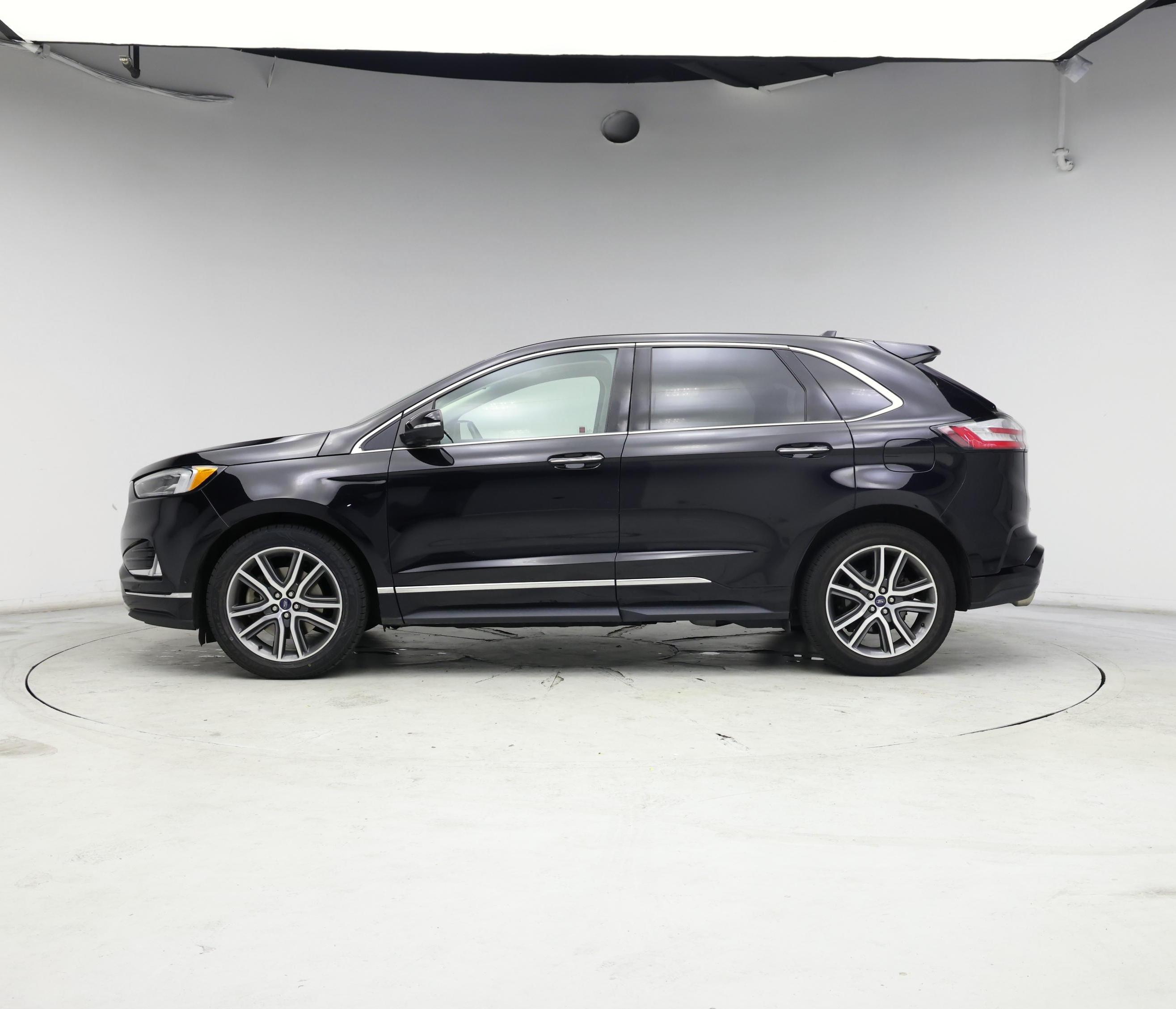 Thumbnail: 2019 Ford Edge - 3