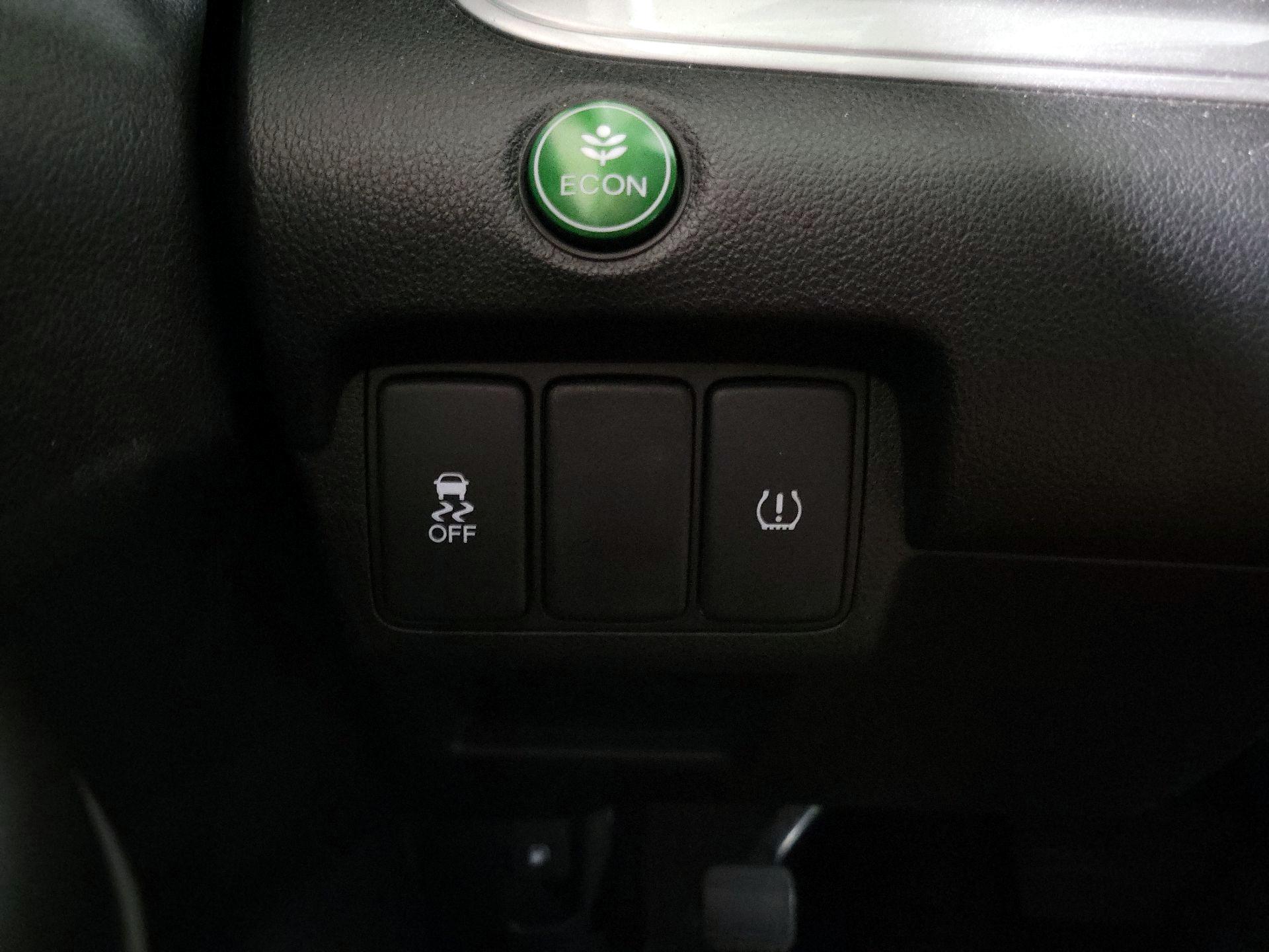 Thumbnail: 2015 Honda CR-V - 13