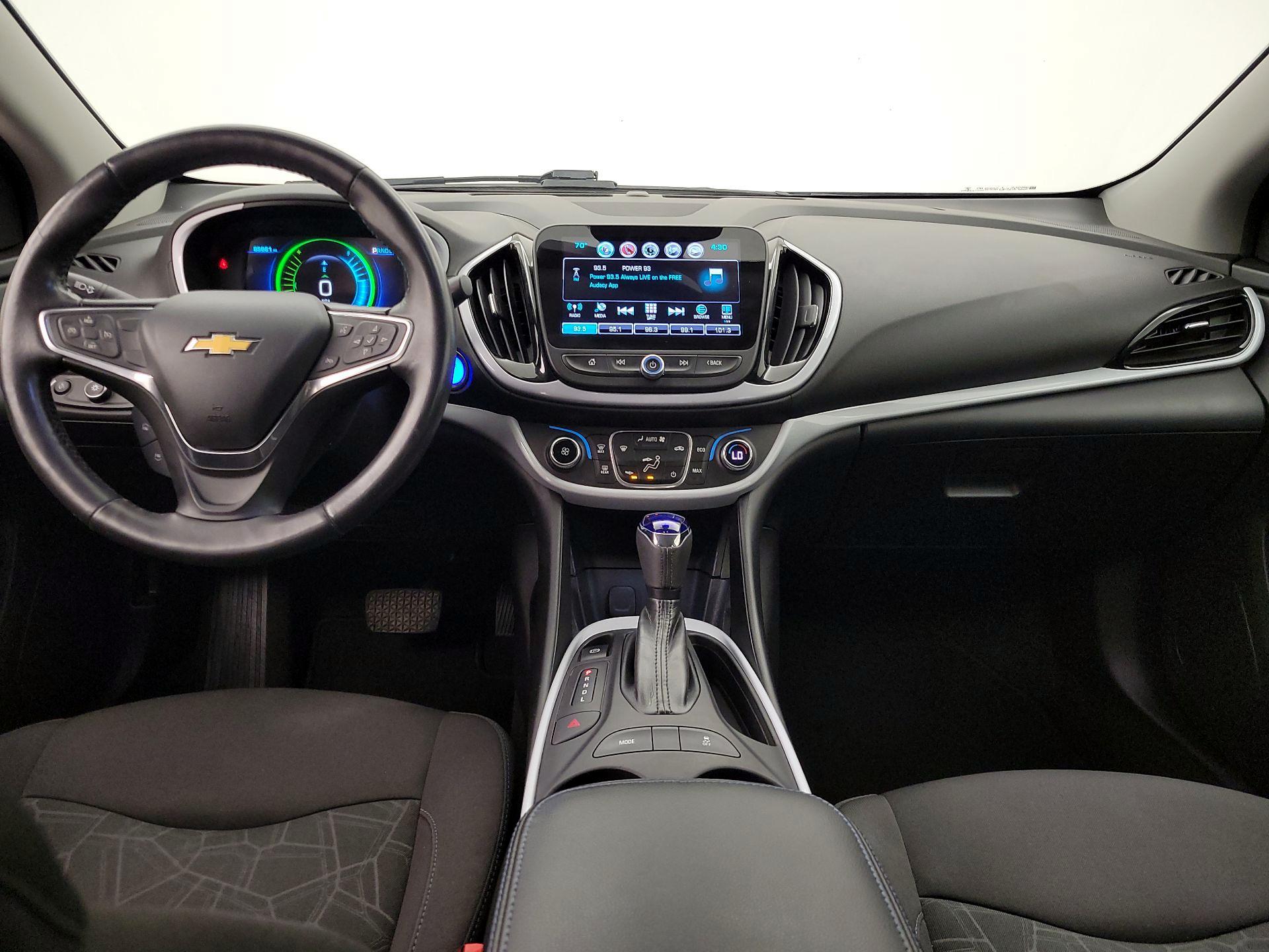 Thumbnail: 2017 Chevrolet Volt - 9