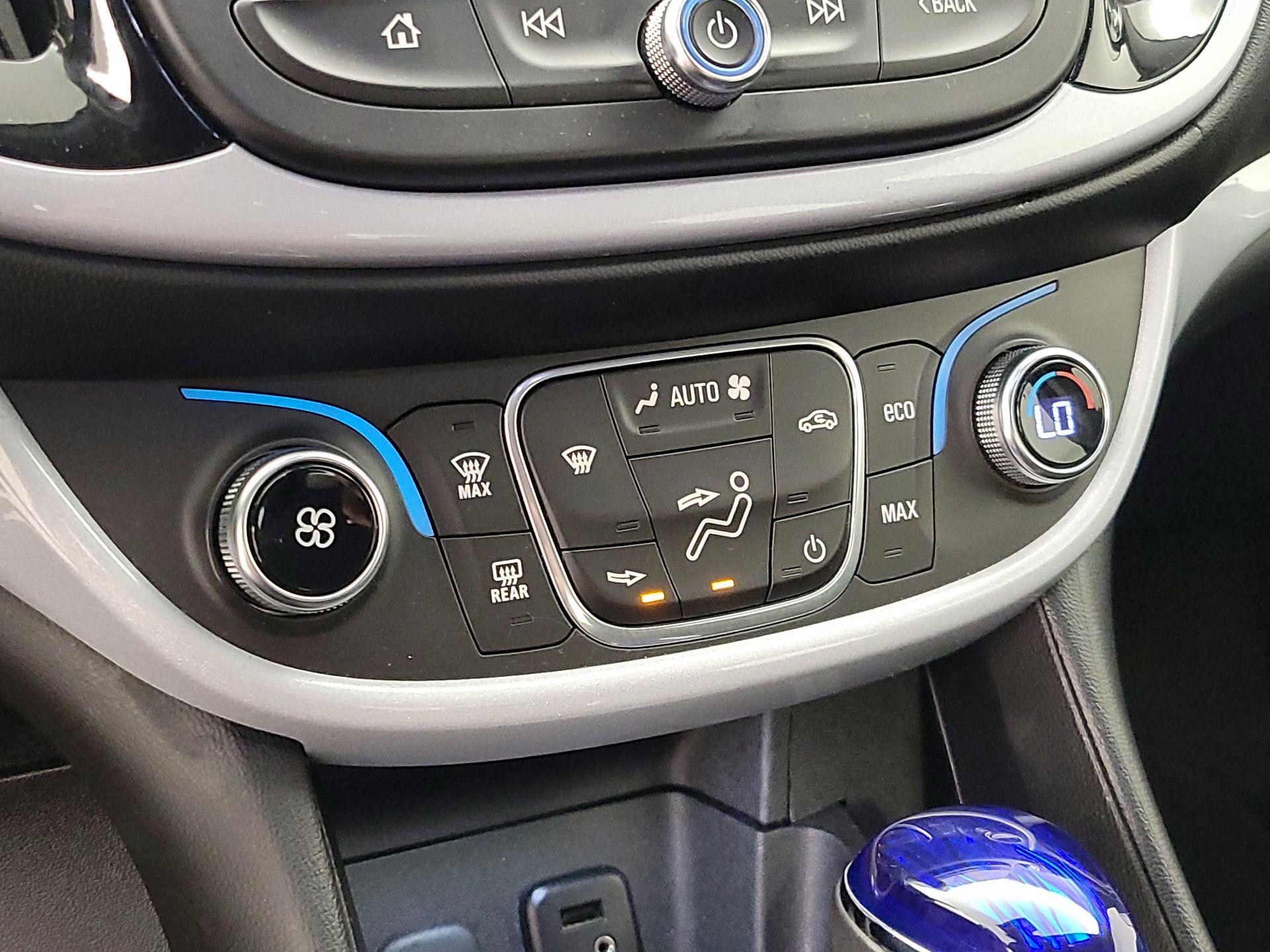 Thumbnail: 2017 Chevrolet Volt - 16
