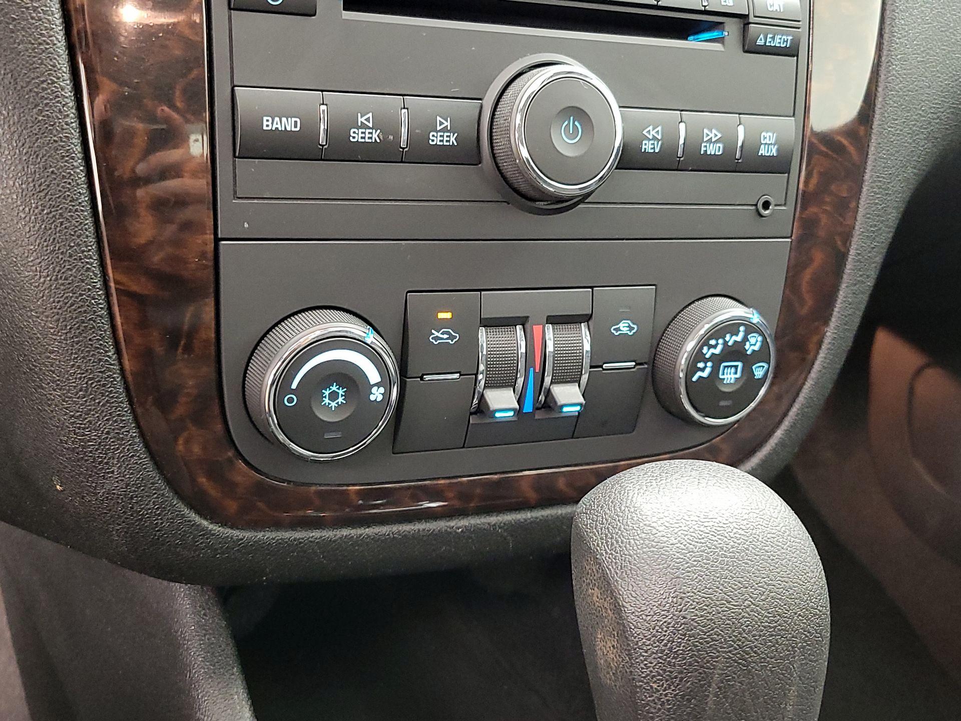 Thumbnail: 2015 Chevrolet Impala - 15