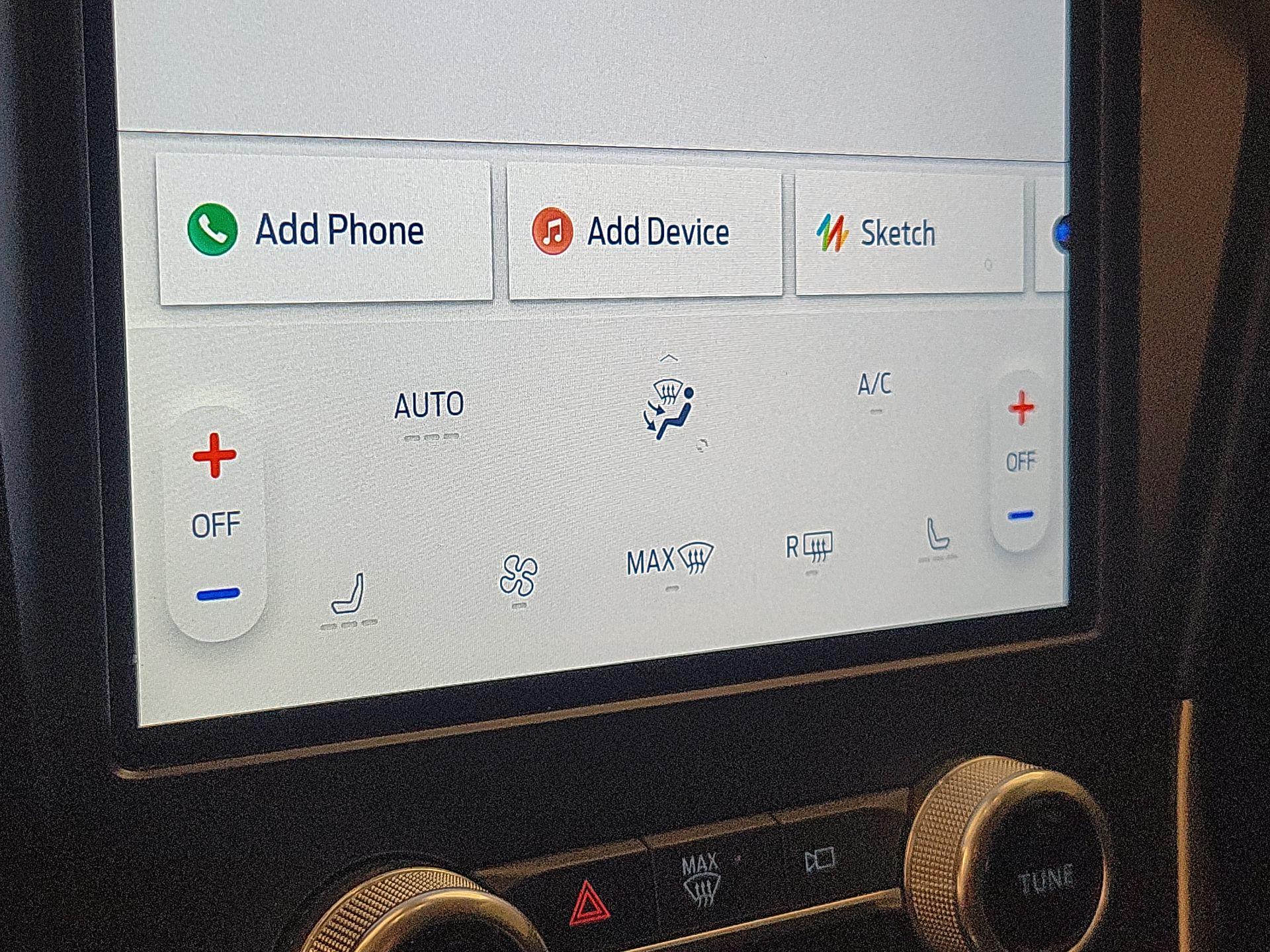 Thumbnail: 2021 Ford Edge - 16