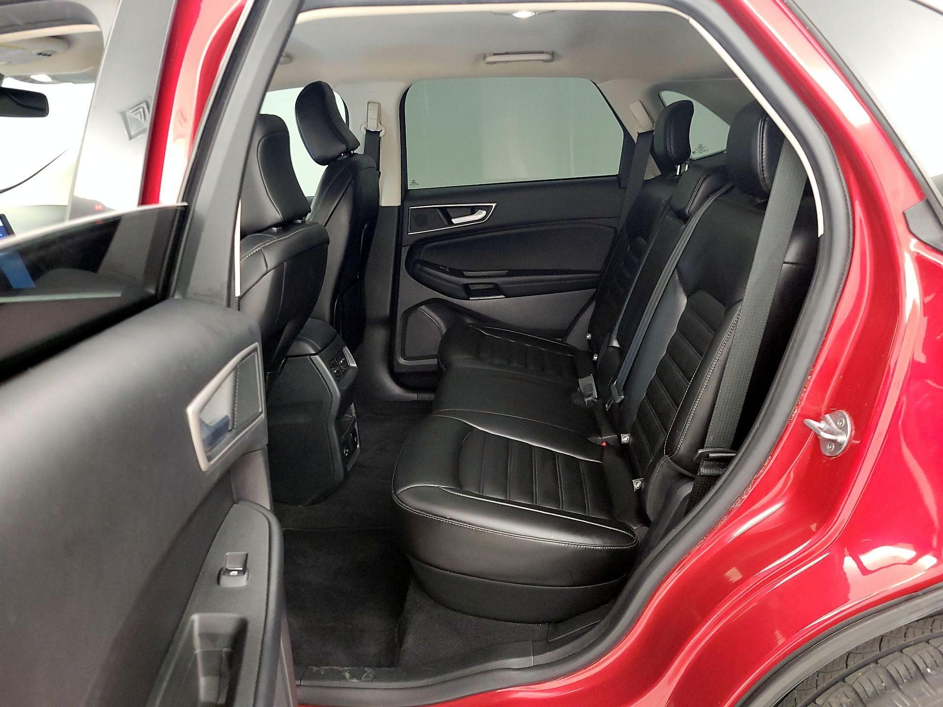 Thumbnail: 2021 Ford Edge - 19