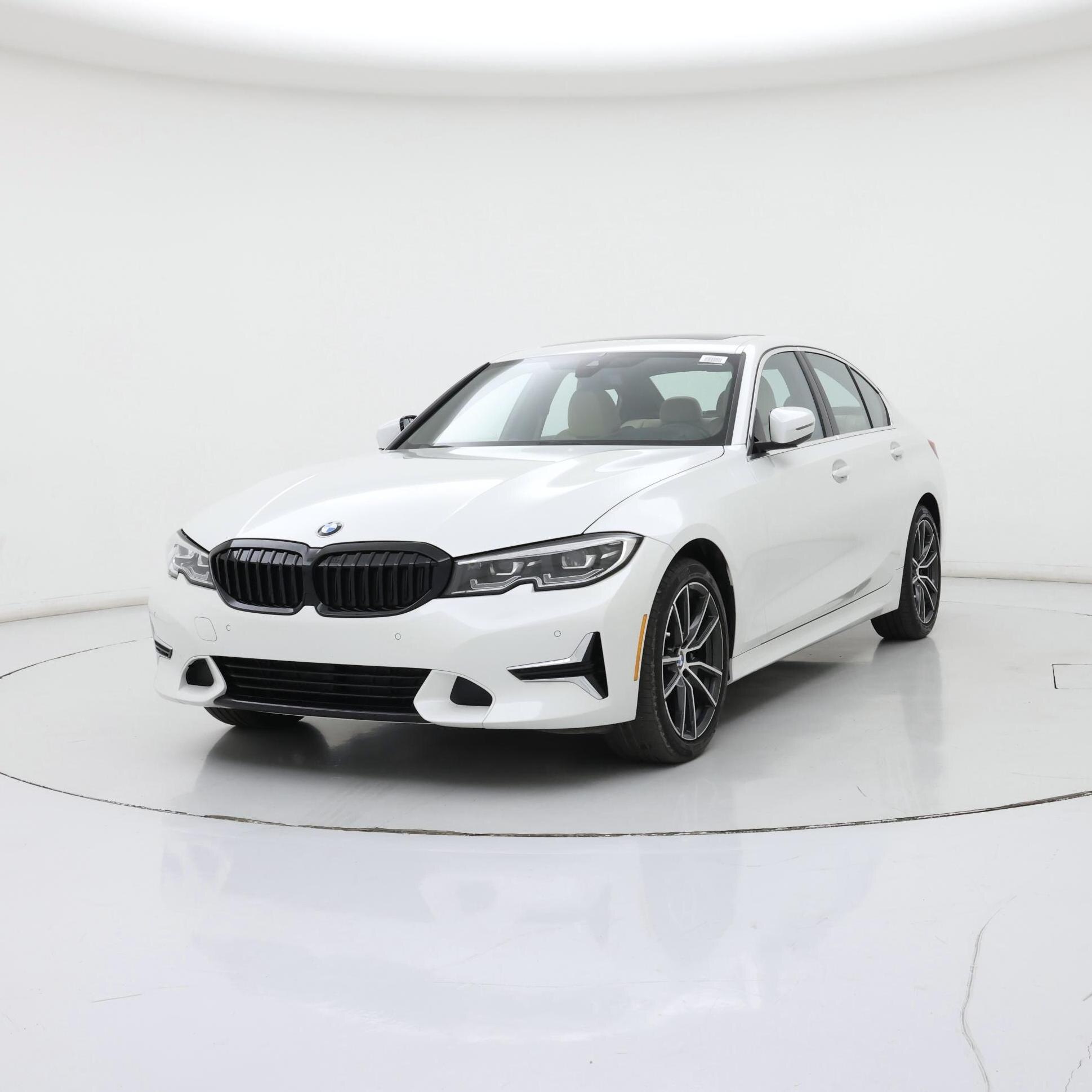 Thumbnail: 2019 BMW 3 Series - 4