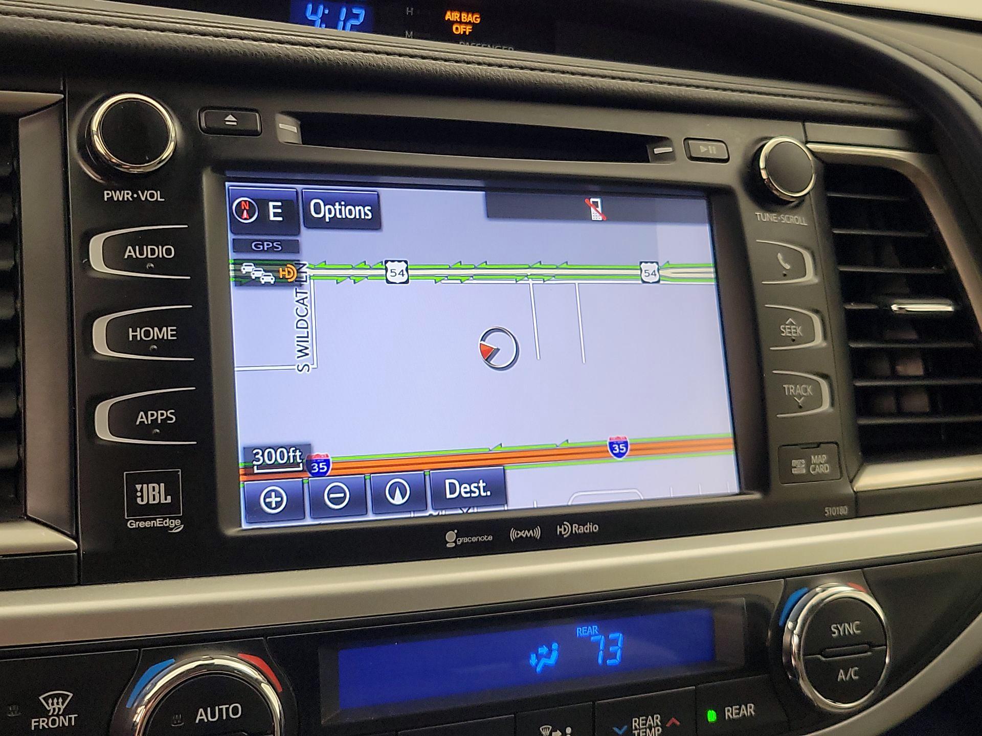 Thumbnail: 2018 Toyota Highlander - 14