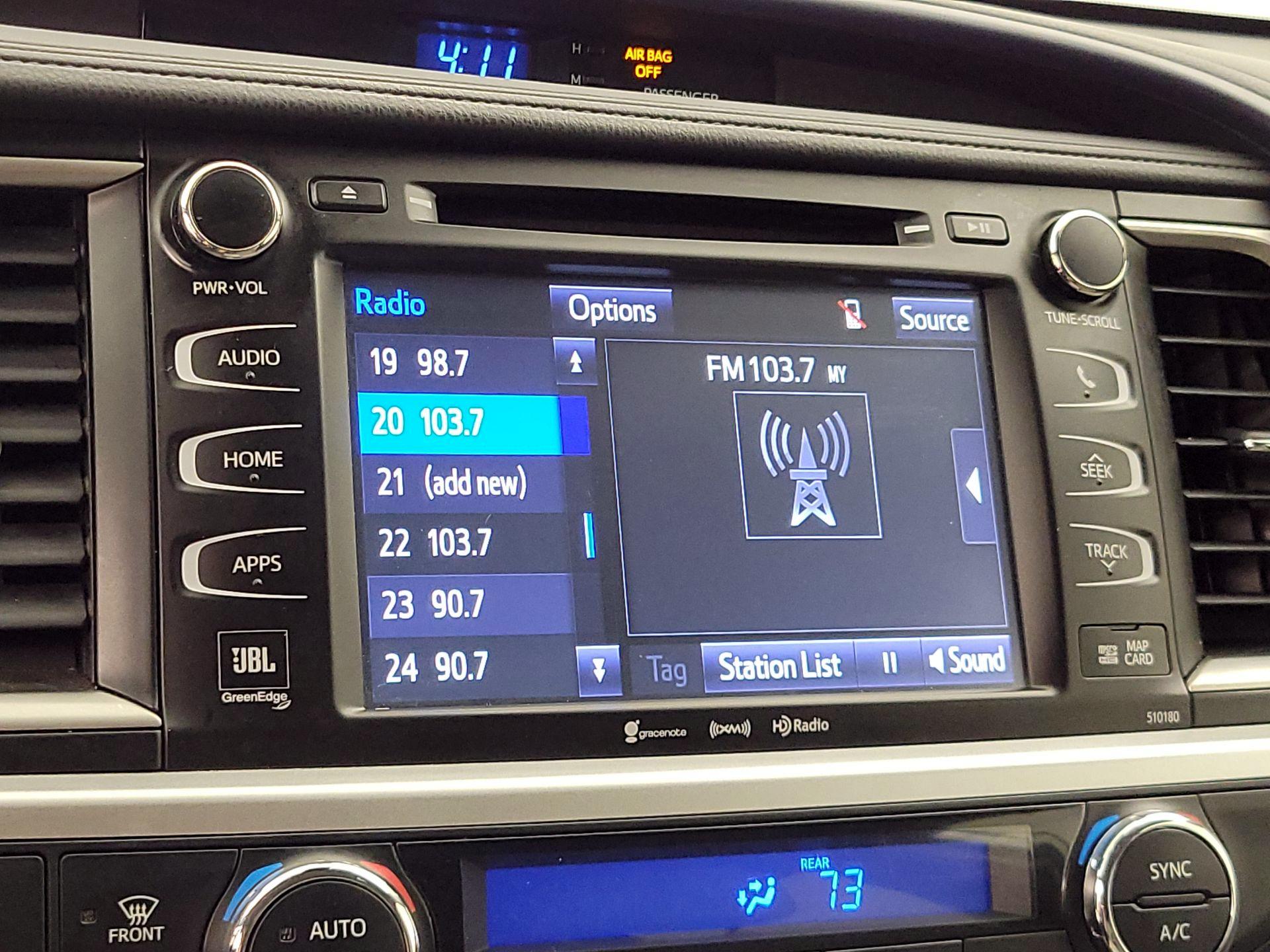 Thumbnail: 2018 Toyota Highlander - 16