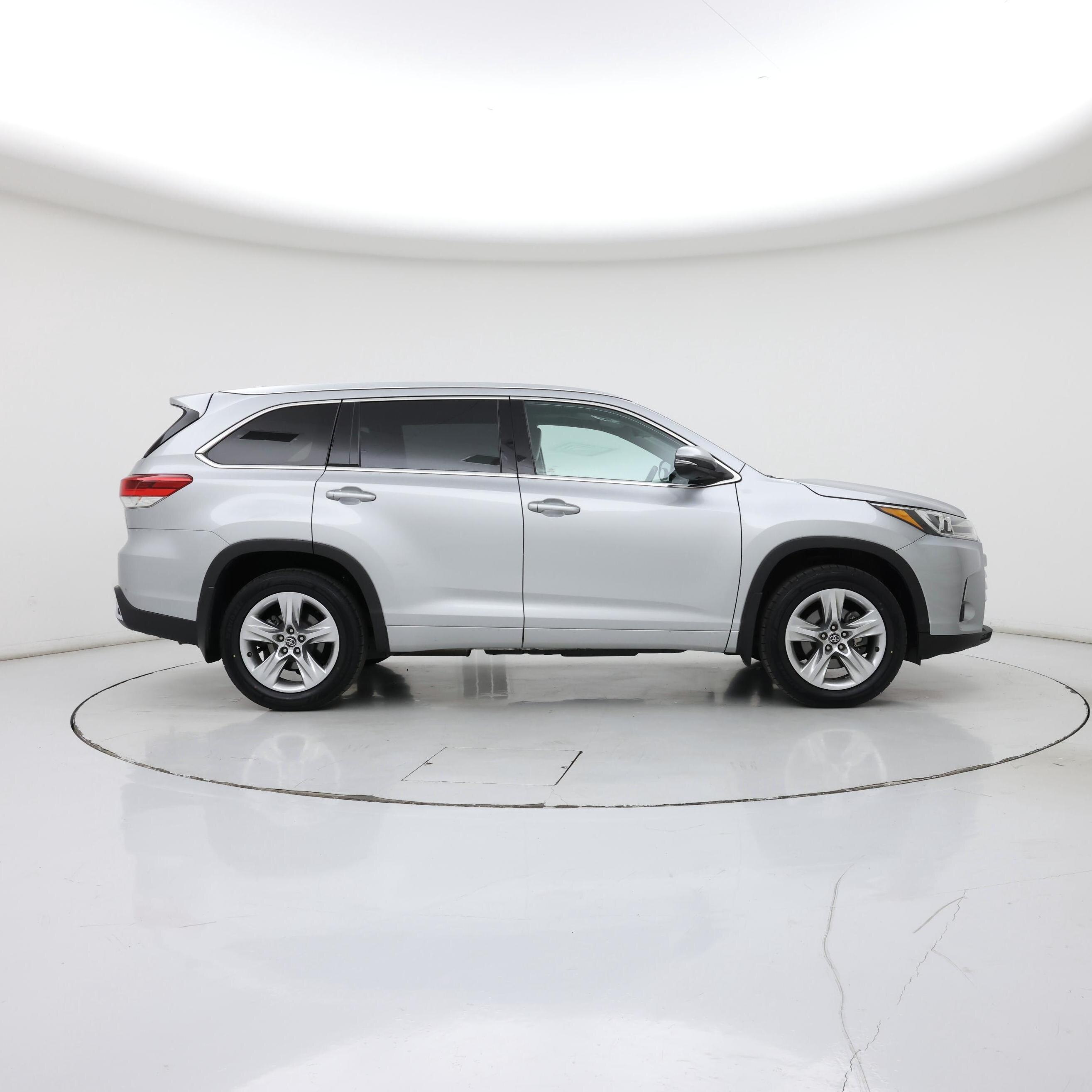 Thumbnail: 2018 Toyota Highlander - 7