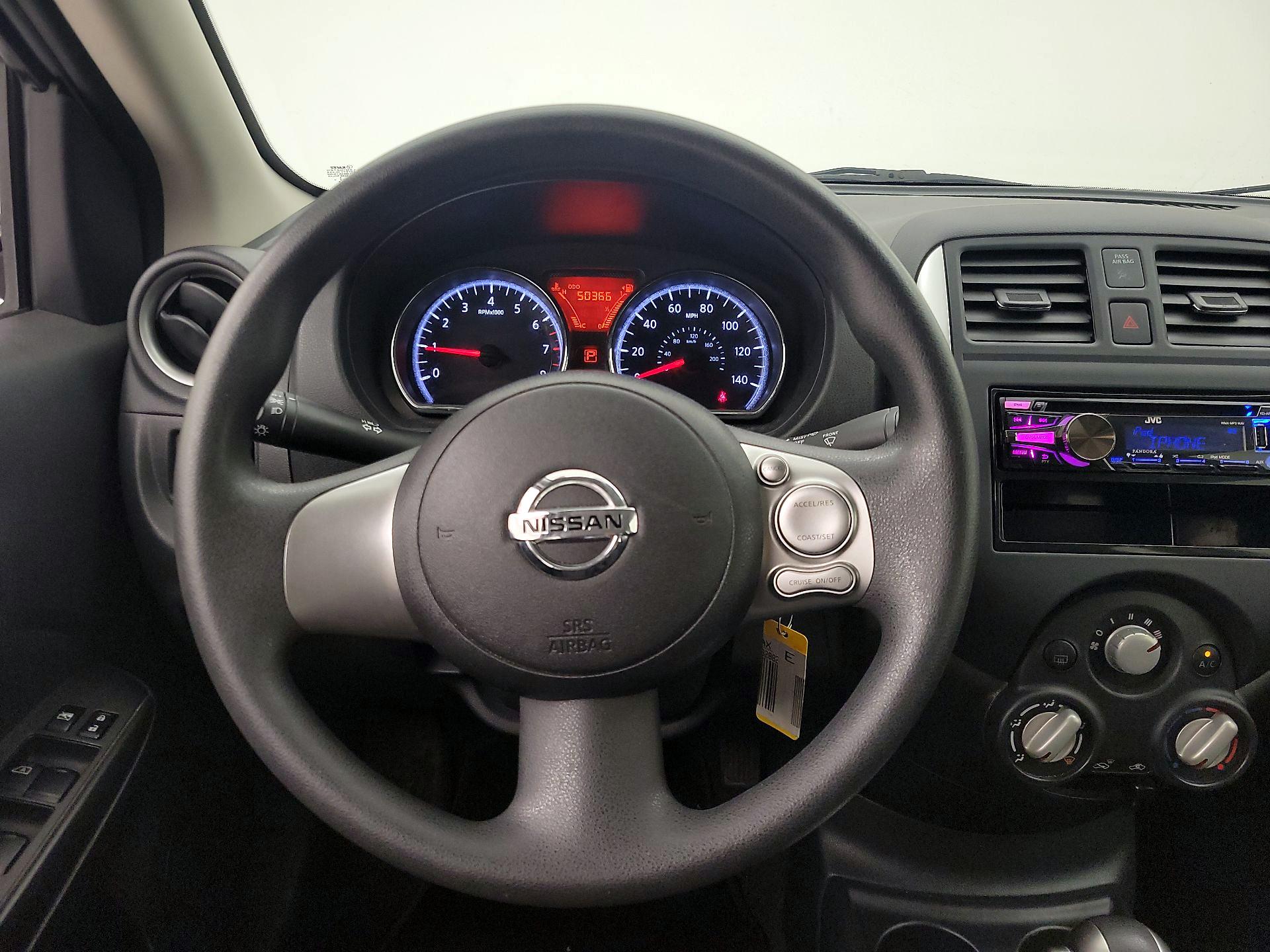 Thumbnail: 2014 Nissan Versa - 10