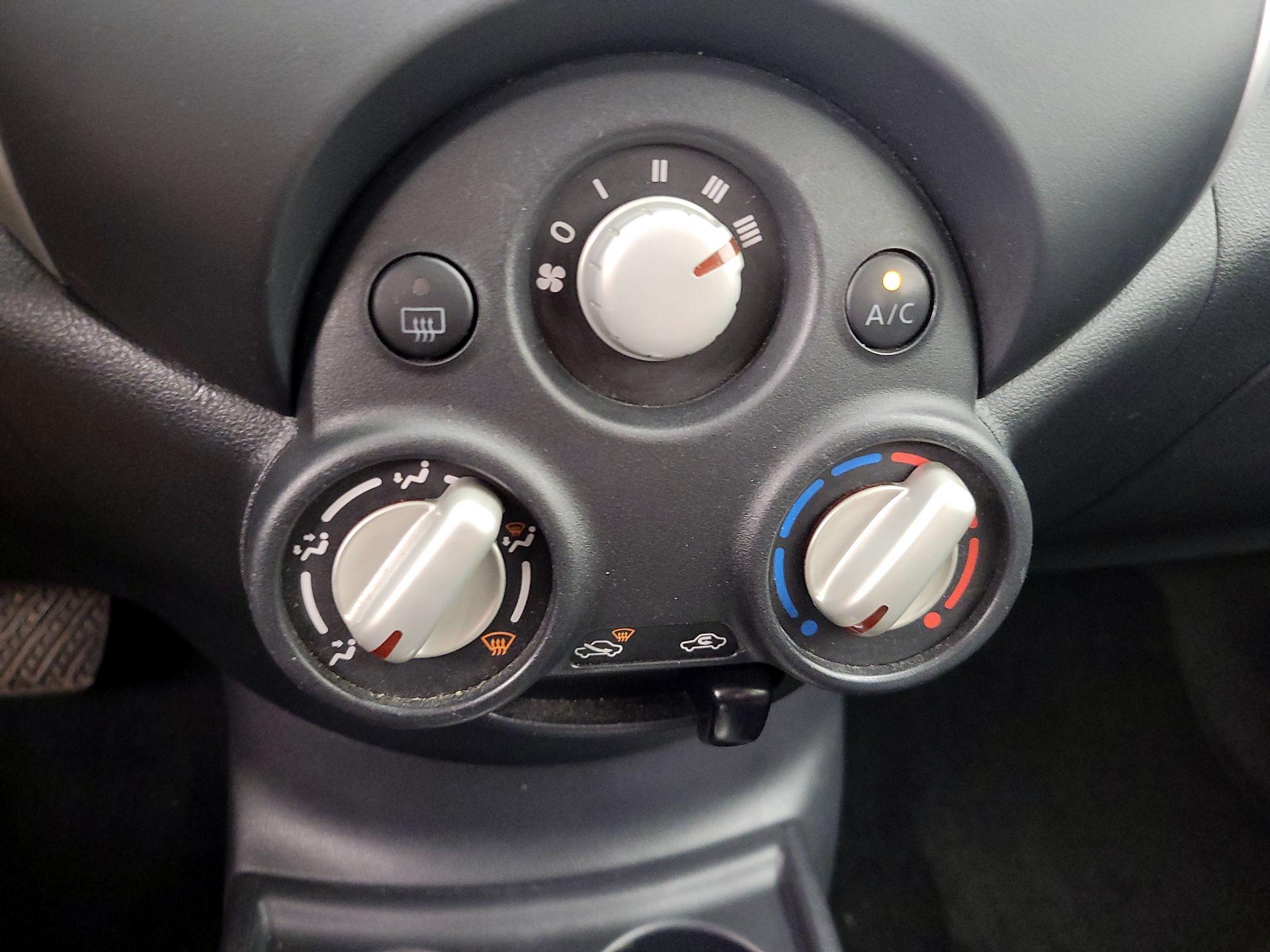 Thumbnail: 2014 Nissan Versa - 15