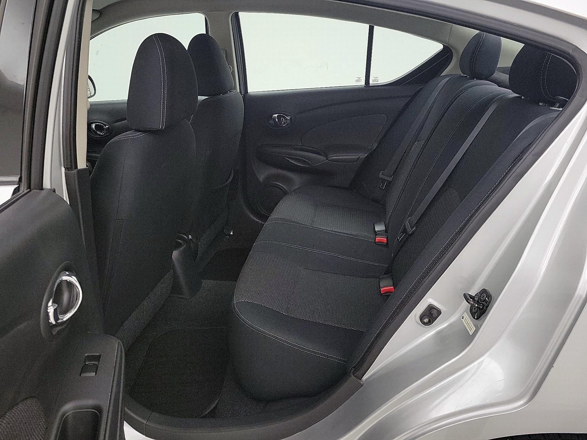 Thumbnail: 2014 Nissan Versa - 17
