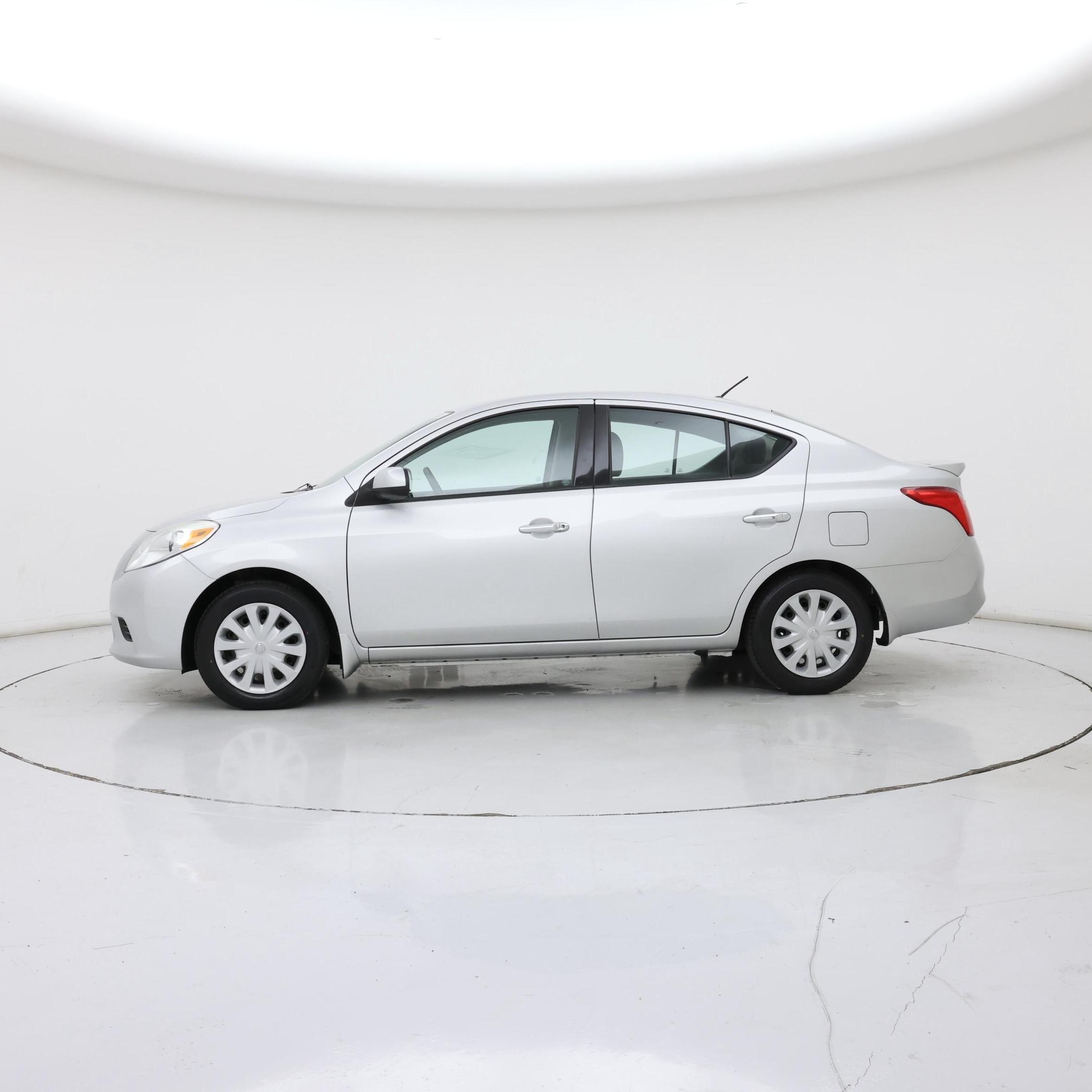 Thumbnail: 2014 Nissan Versa - 3