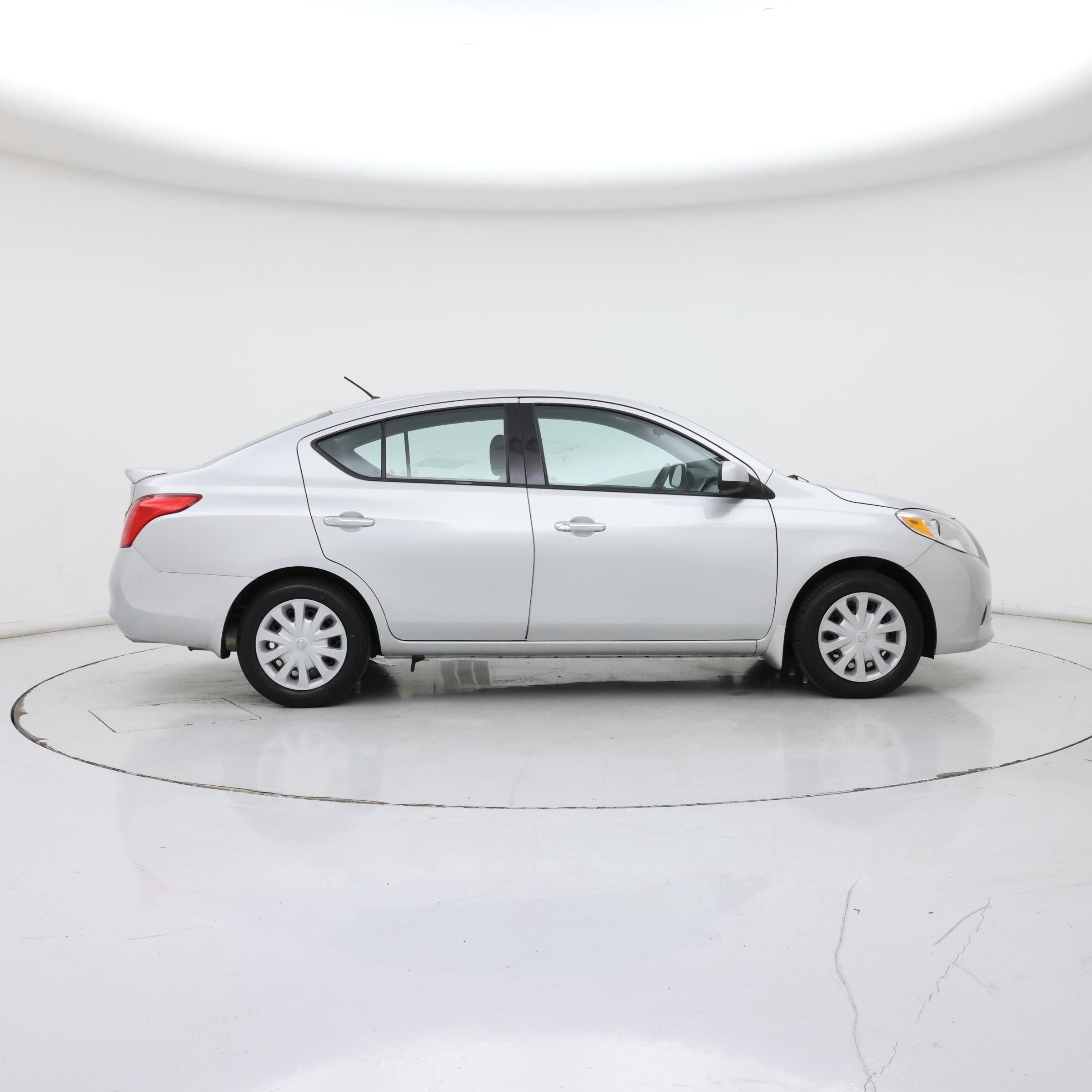 Thumbnail: 2014 Nissan Versa - 7