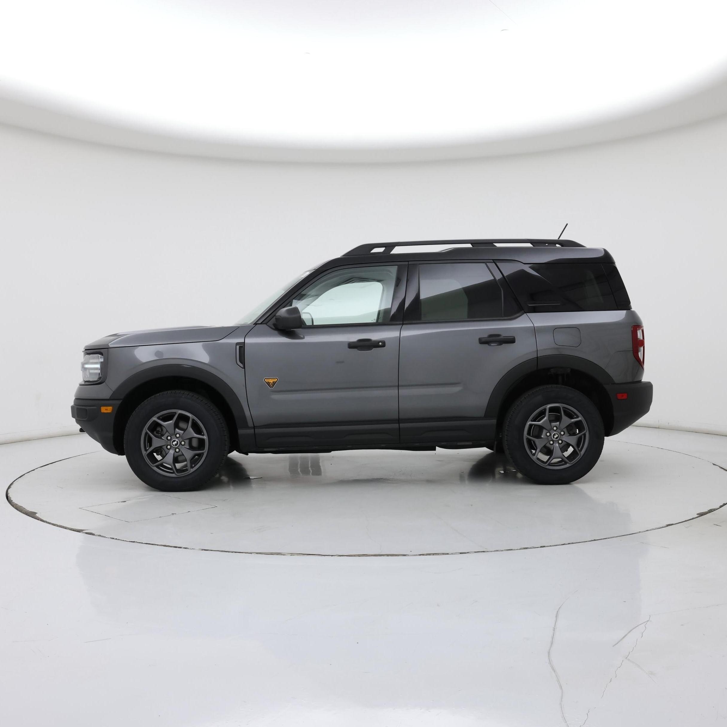 Thumbnail: 2021 Ford Bronco Sport - 3